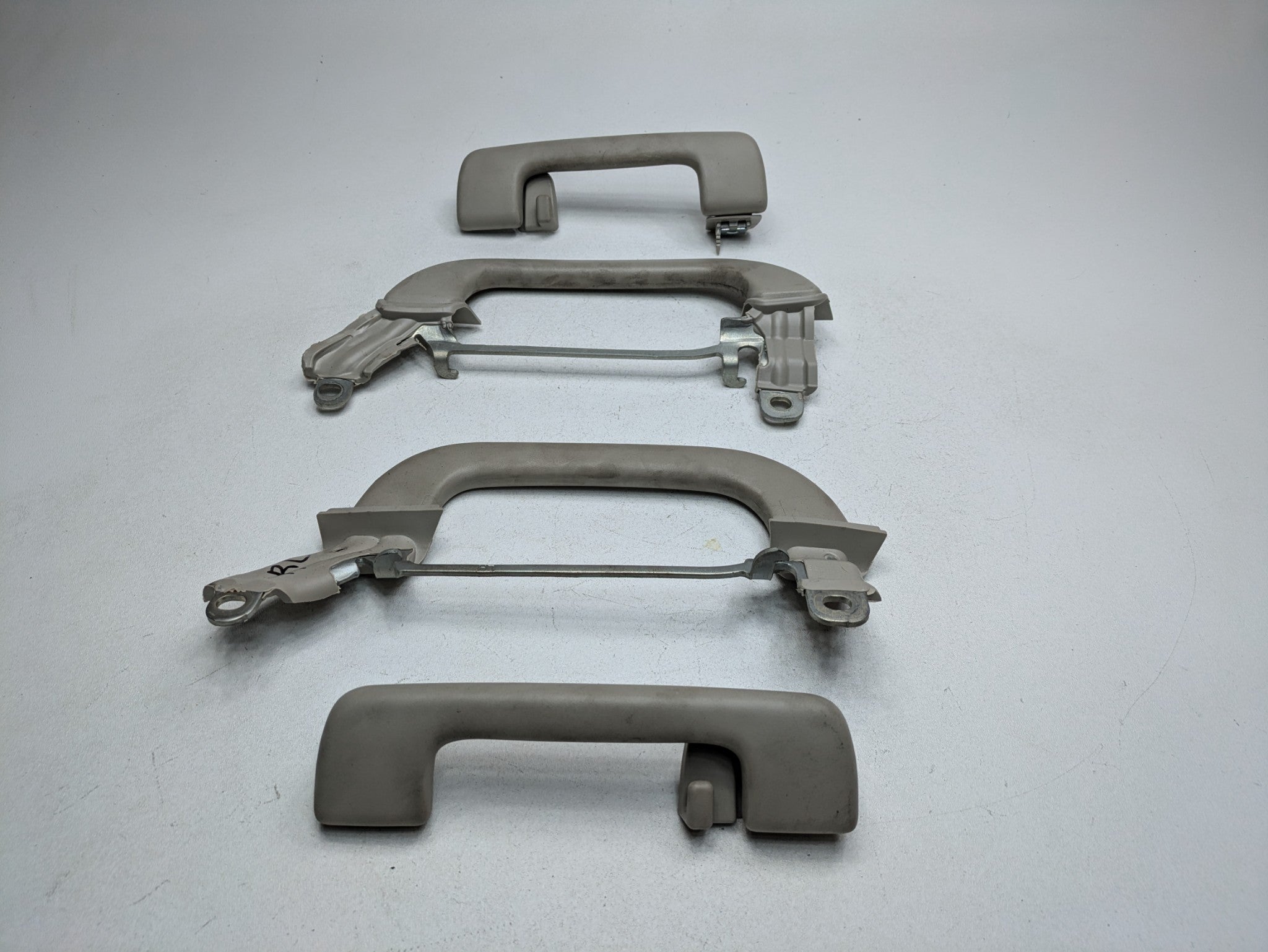 2010 - 2014 OEM CADILLAC ESCALADE ESV INTERIOR UPPER ROOF GRAB GRIP HANDLE BAR