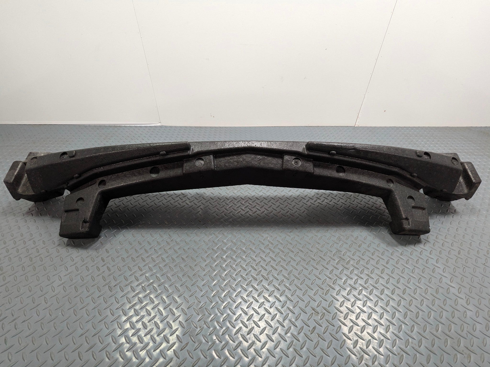 10 - 14 OEM CADILLAC ESCALADE ESV FRONT BUMPER FOAM IMPACT ABSORBER FITS