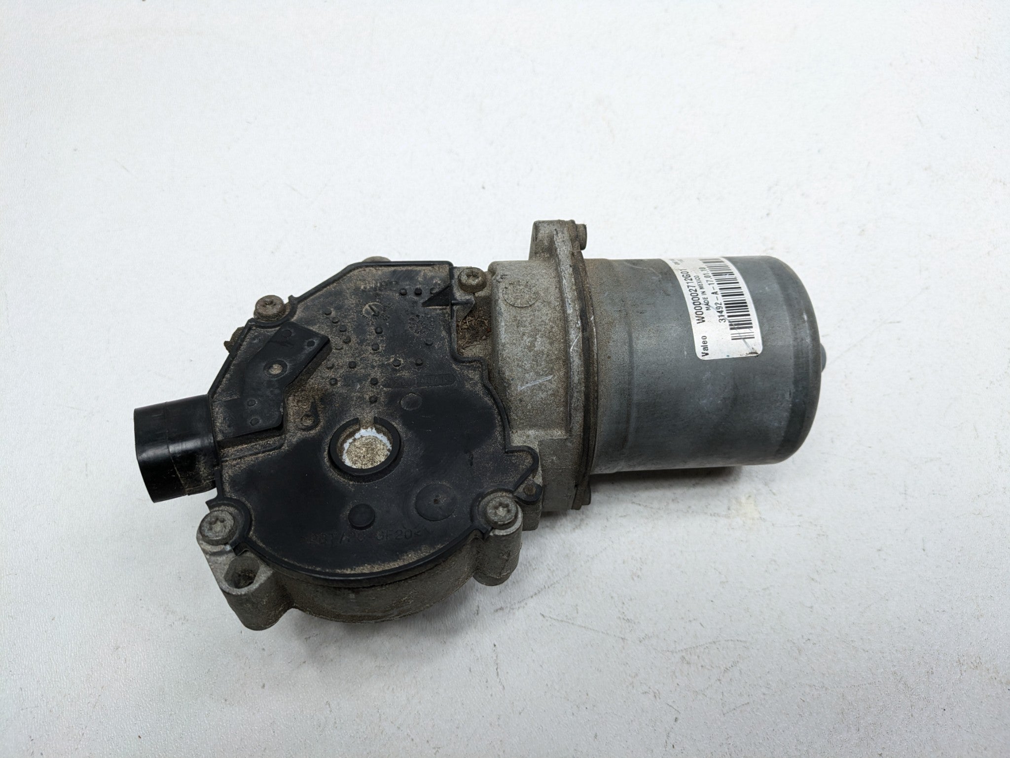 2010 - 2014 OEM CADILLAC ESCALADE ESV FRONT WINDSHIELD WIPER MOTOR ASSEMBLY
