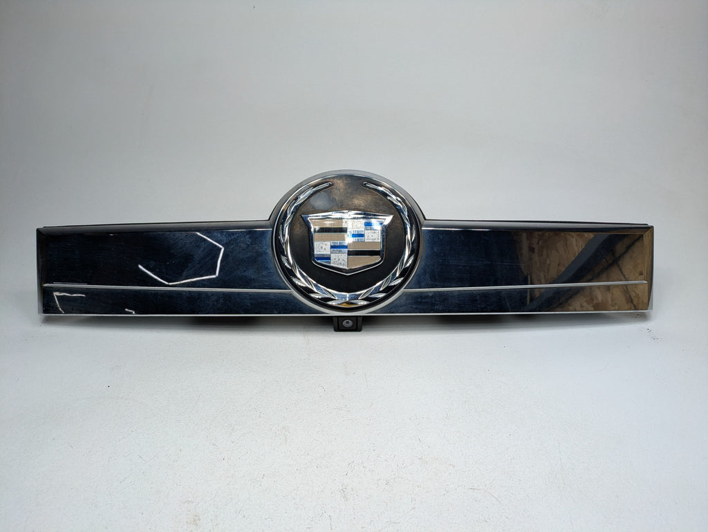2010 - 2014 OEM CADILLAC ESCALADE ESV REAR LIFTGATE TRIM MOLDING WITH CAMERA