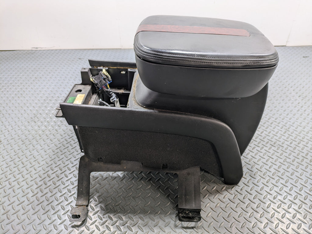 2010 - 2014 OEM CADILLAC ESCALADE ESV CENTER CONSOLE ARMREST STORAGE COMPARTMENT