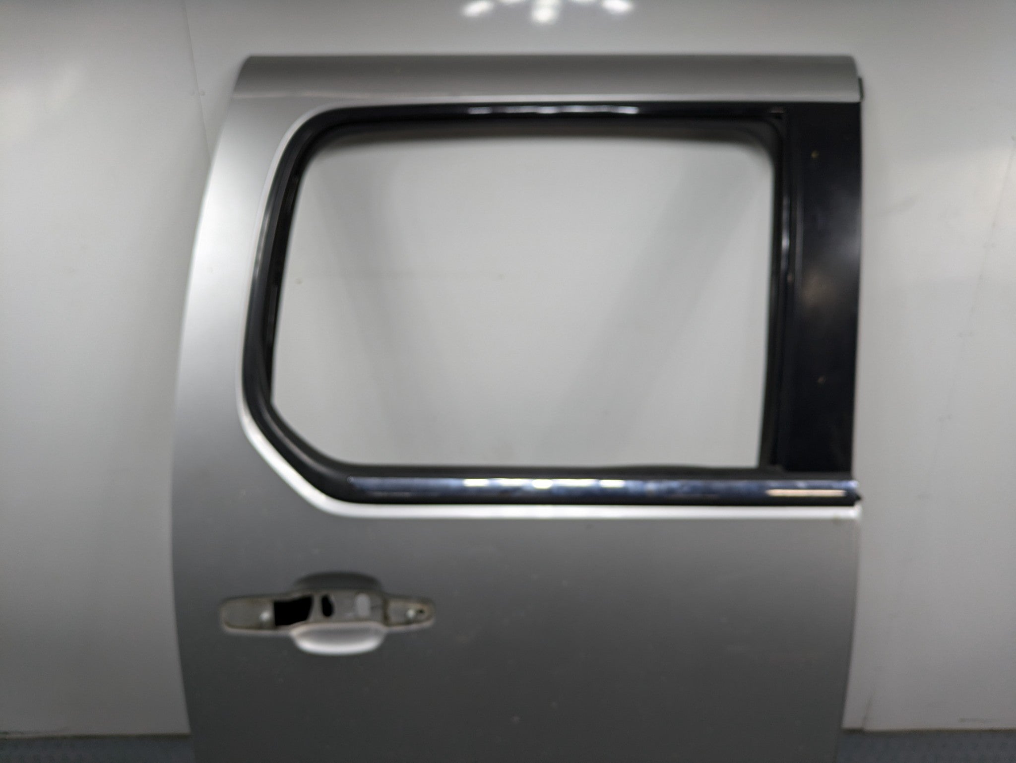 2010 - 2014 OEM CADILLAC ESCALADE ESV REAR RIGHT PASSENGER SIDE DOOR SHELL PANEL