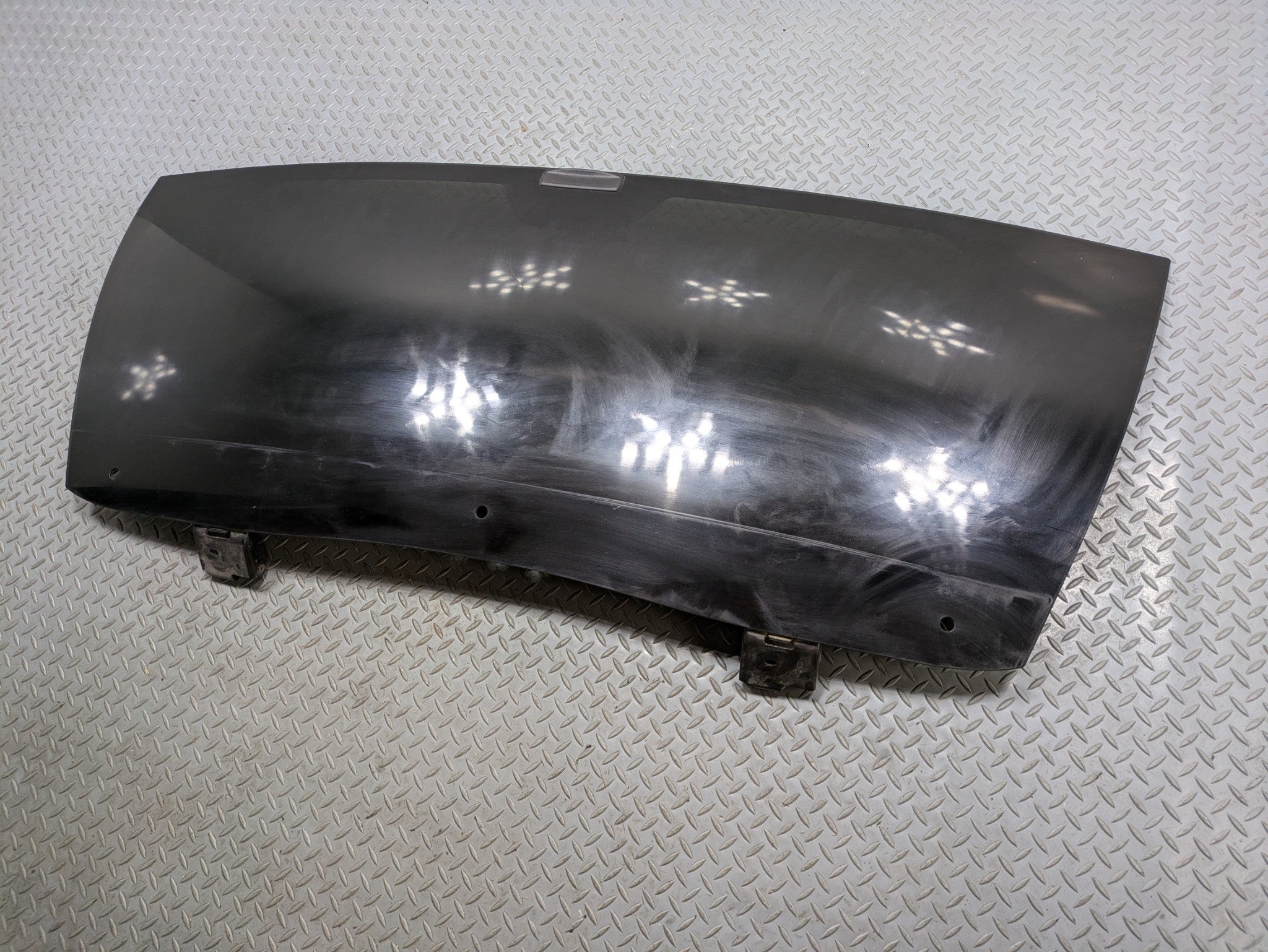 2010 - 2014 OEM CADILLAC ESCALADE ESV REAR TRUNK LID WINDOW BACK GLASS ASSEMBLY