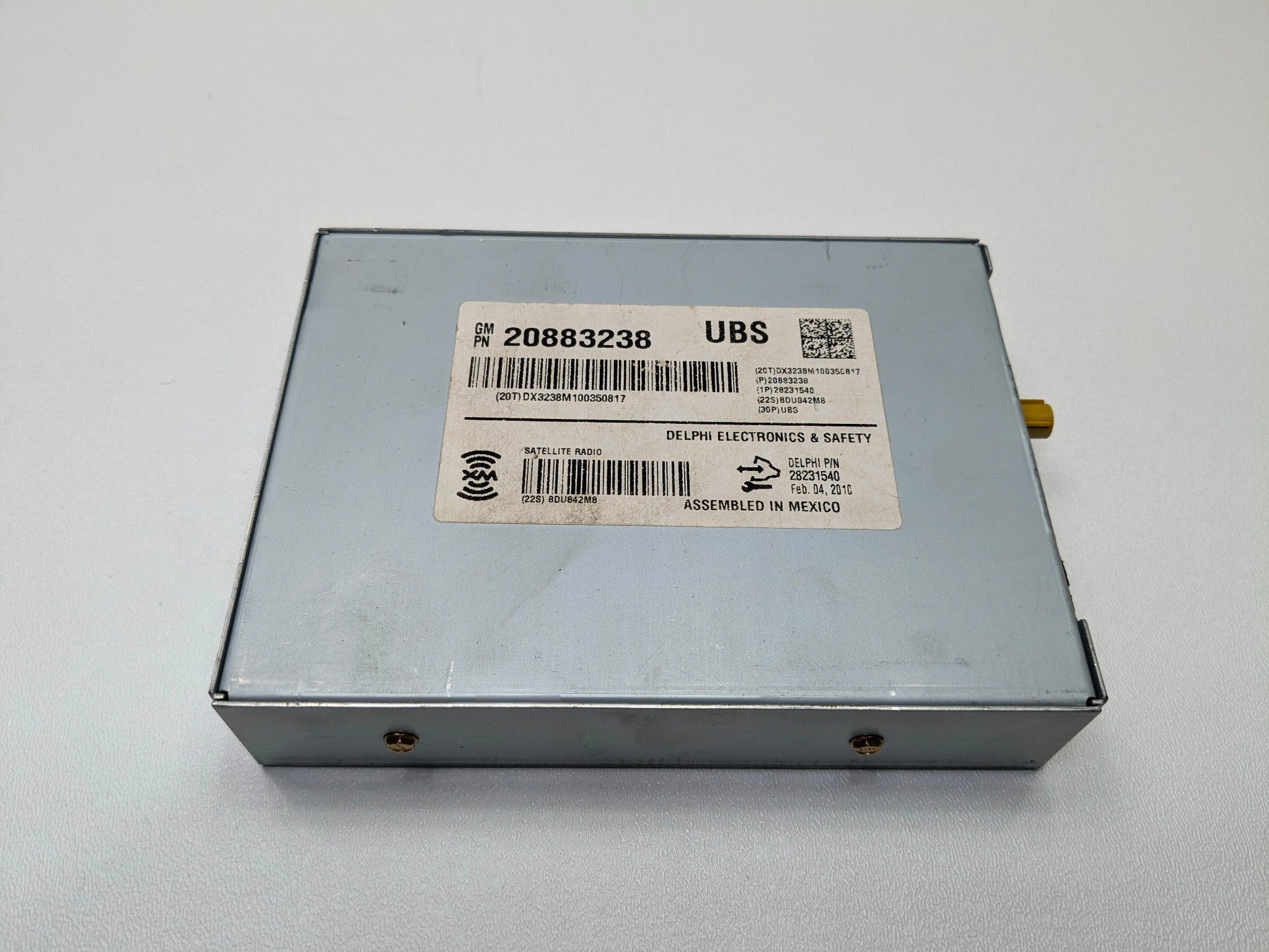 2010 - 2014 OEM CADILLAC ESCALADE ESV RADIO AUDIO SATELLITE RECEIVER MODULE UNIT