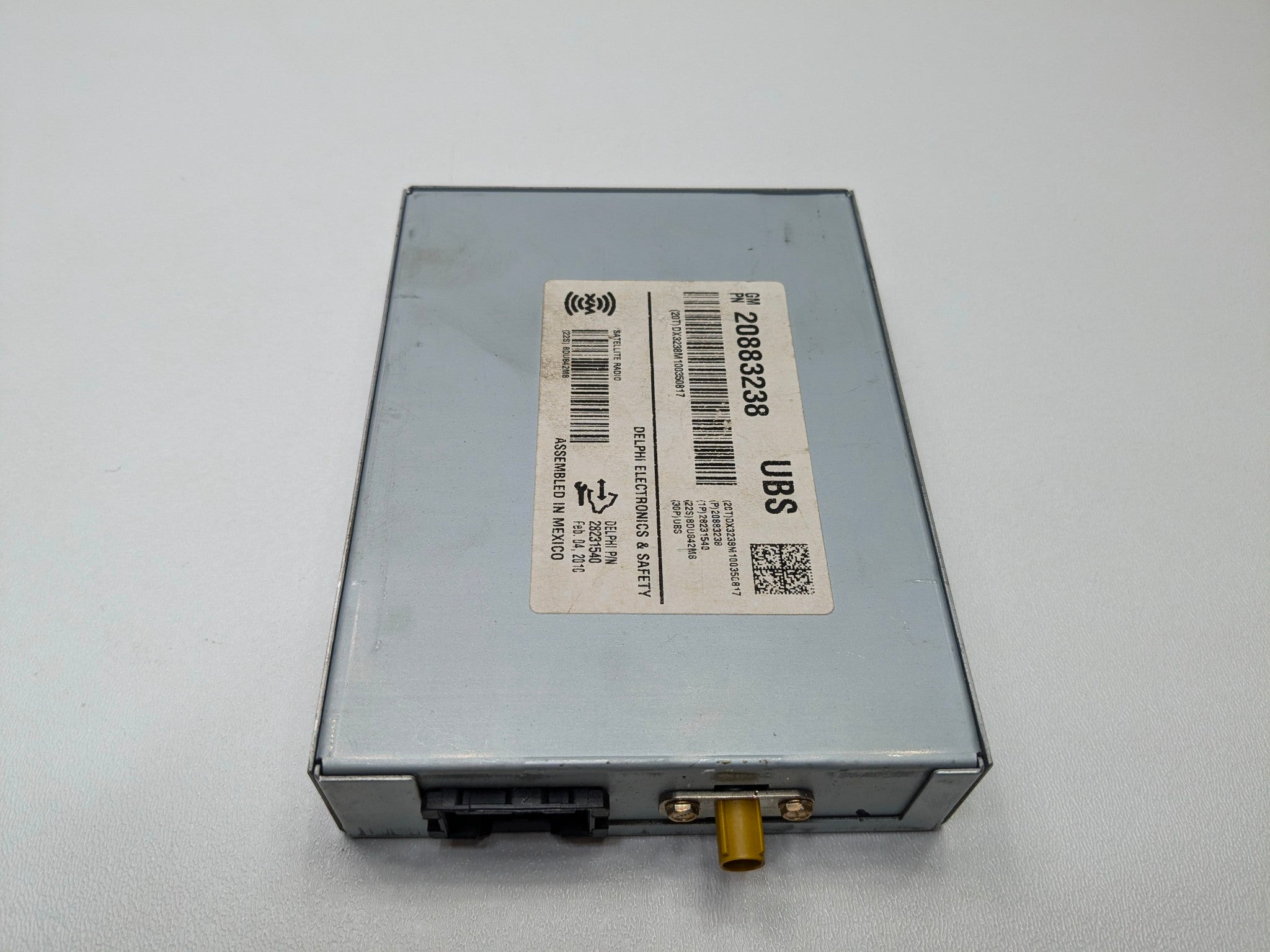 2010 - 2014 OEM CADILLAC ESCALADE ESV RADIO AUDIO SATELLITE RECEIVER MODULE UNIT