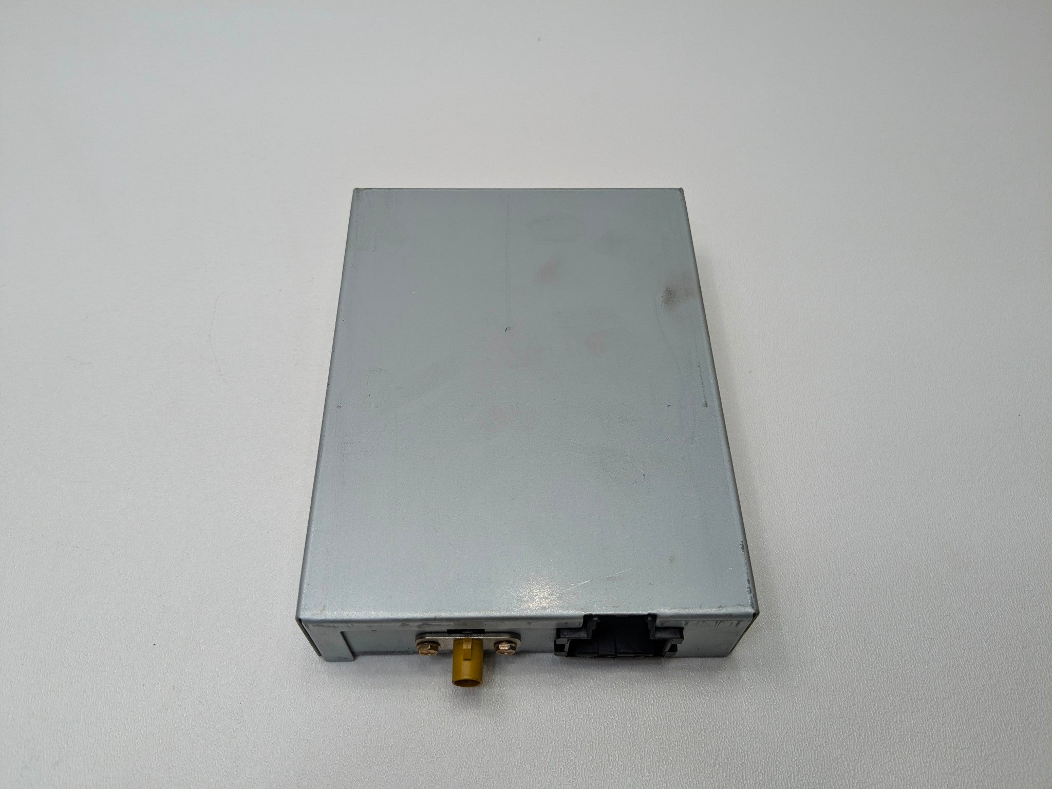 2010 - 2014 OEM CADILLAC ESCALADE ESV RADIO AUDIO SATELLITE RECEIVER MODULE UNIT