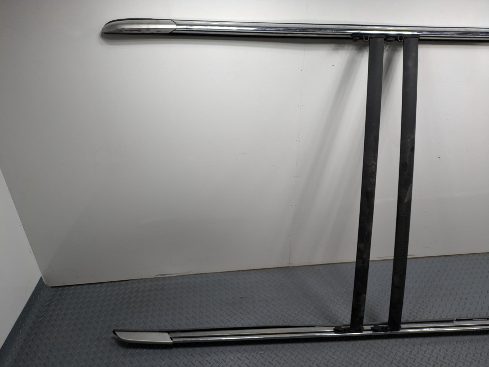 2010 - 2014 OEM CADILLAC ESCALADE ESV OVERHEAD ROOF LUGGAGE RACK RAIL CROSS BARS