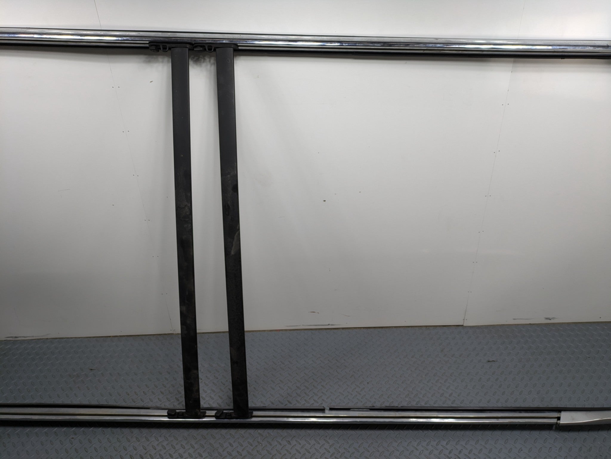 2010 - 2014 OEM CADILLAC ESCALADE ESV OVERHEAD ROOF LUGGAGE RACK RAIL CROSS BARS