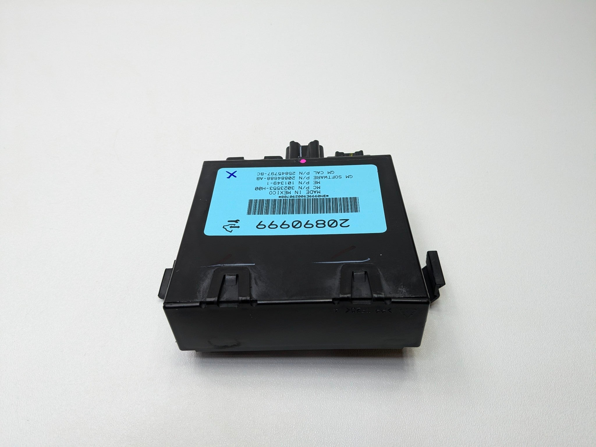 2010 - 2014 OEM CADILLAC ESCALADE ESV POWER LIFTGATE CONTROL MODULE UNIT