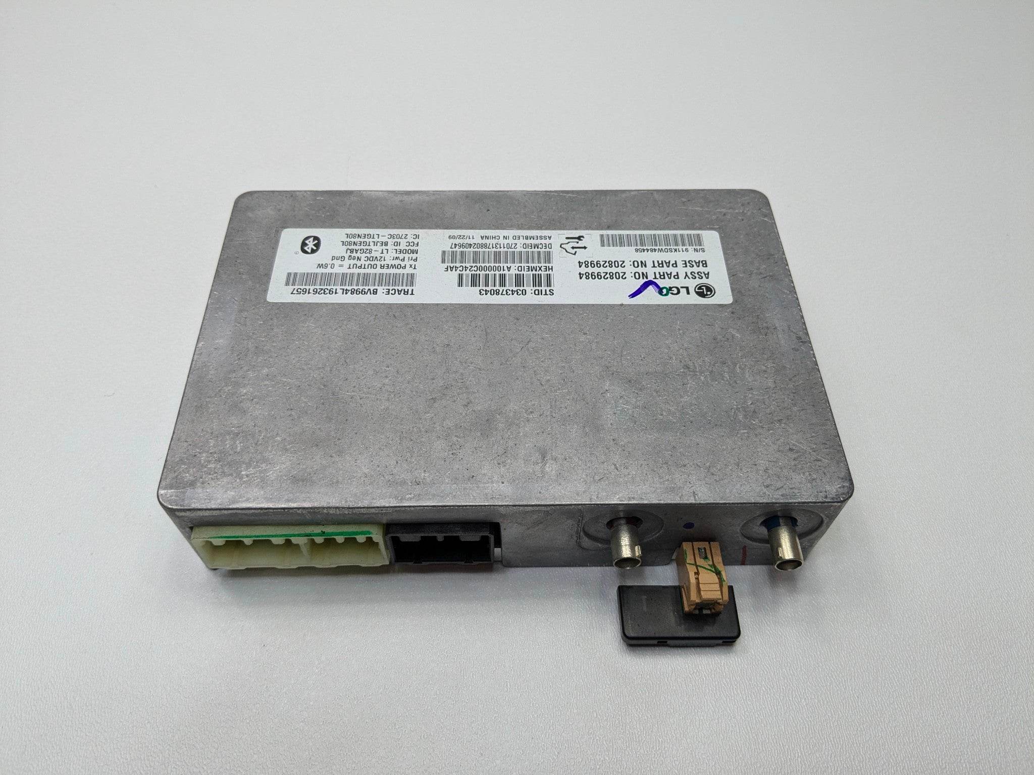2010 - 2014 OEM CADILLAC ESCALADE ESV BLUETOOTH COMMUNICATION CONTROL MODULE