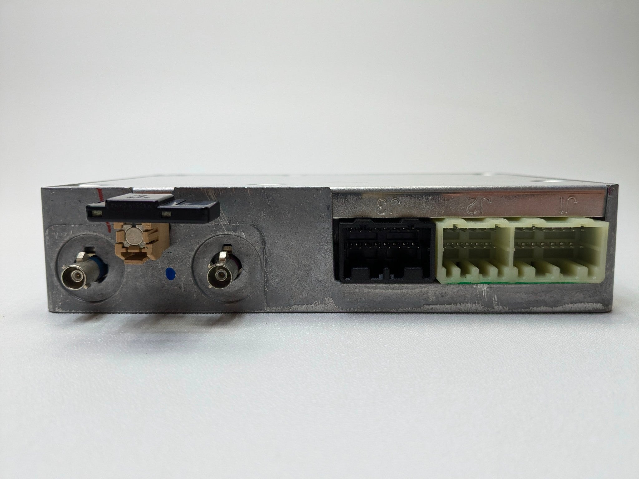 2010 - 2014 OEM CADILLAC ESCALADE ESV BLUETOOTH COMMUNICATION CONTROL MODULE