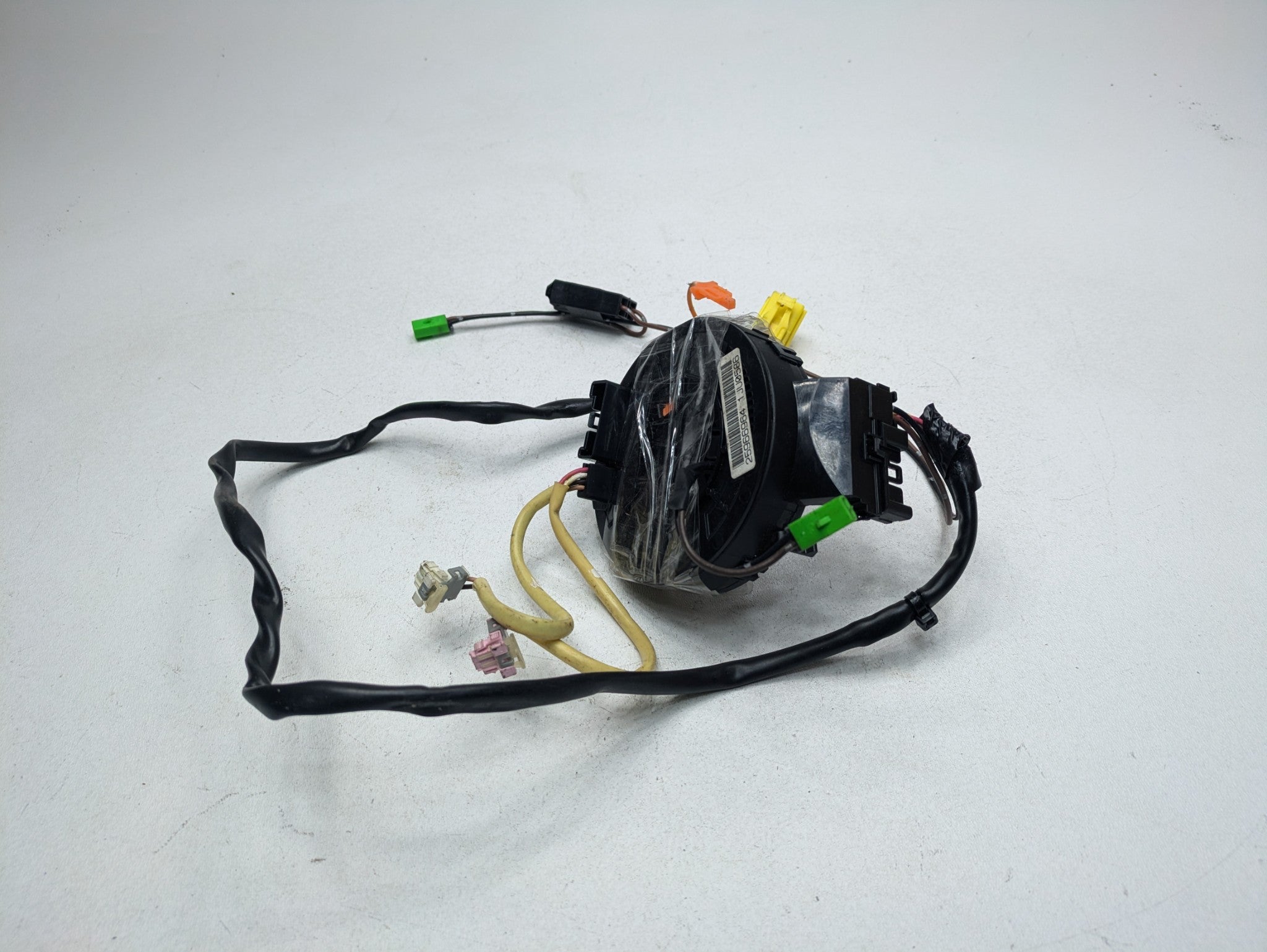 2010 - 2014 OEM CADILLAC ESCALADE ESV STEERING WHEEL RESTRAINT CLOCK SPRING