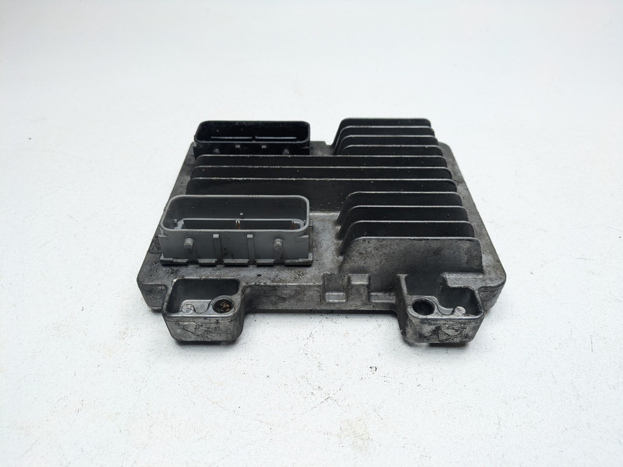 2010 - 2014 OEM CADILLAC ESCALADE ESV COMPUTER ENGINE CONTROL ECU ECM MODULE