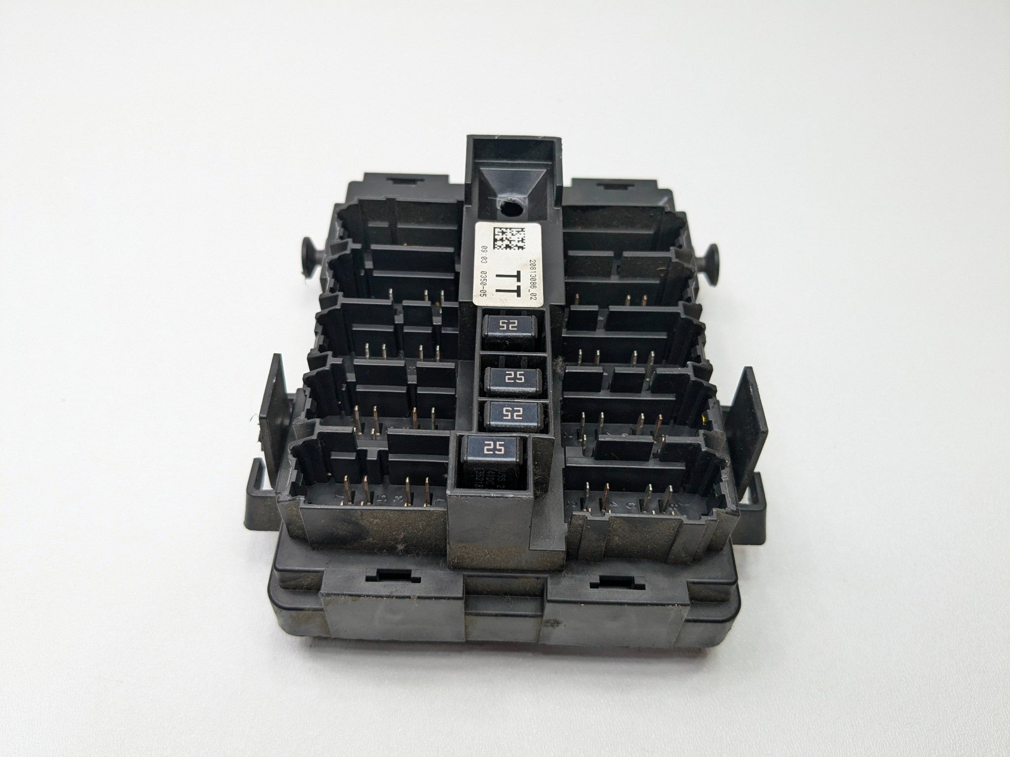 2010 - 2014 OEM CADILLAC ESCALADE ESV INTERIOR CABIN FUSE JUNCTION BOX