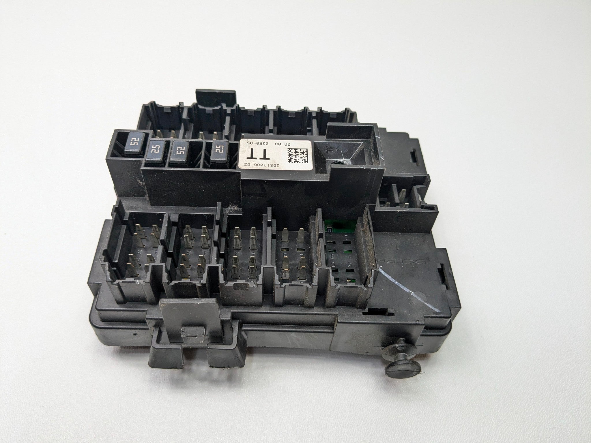 2010 - 2014 OEM CADILLAC ESCALADE ESV INTERIOR CABIN FUSE JUNCTION BOX