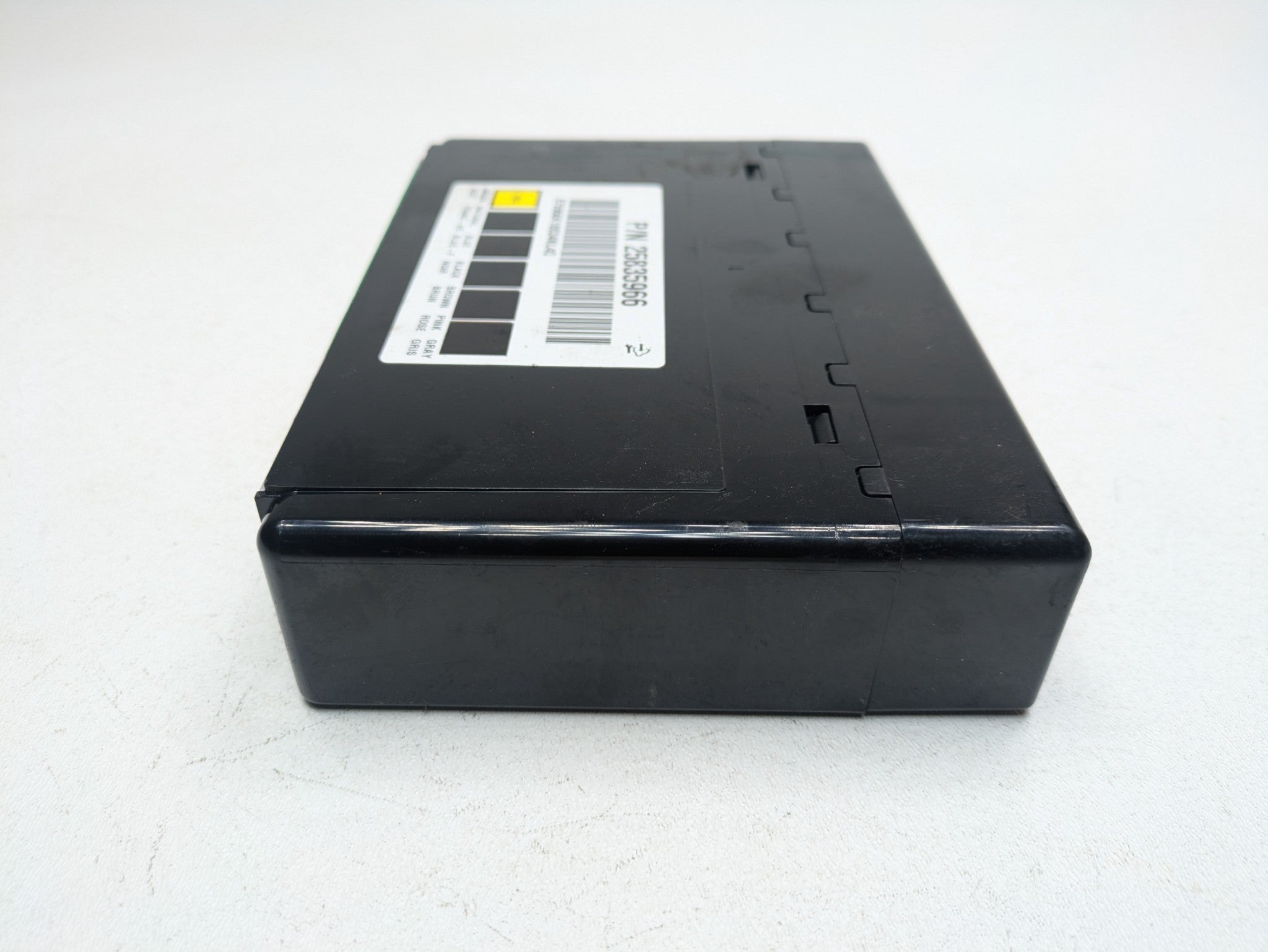2010 - 2014 OEM CADILLAC ESCALADE ESV BODY CONTROL MODULE UNIT