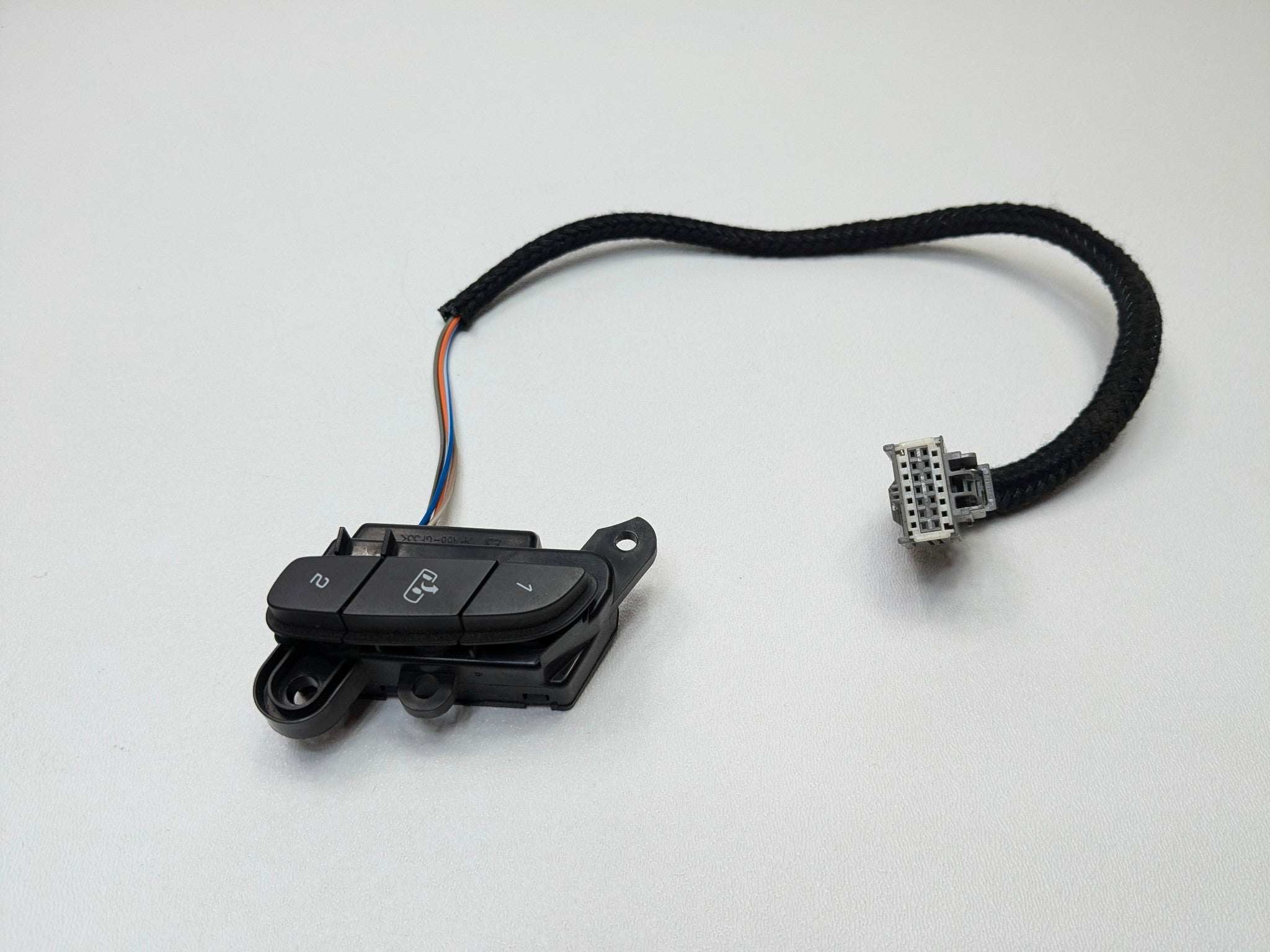 2010 - 2014 OEM CADILLAC ESCALADE ESV SEAT ADJUSTMENT MEMORY CONTROL SWITCH