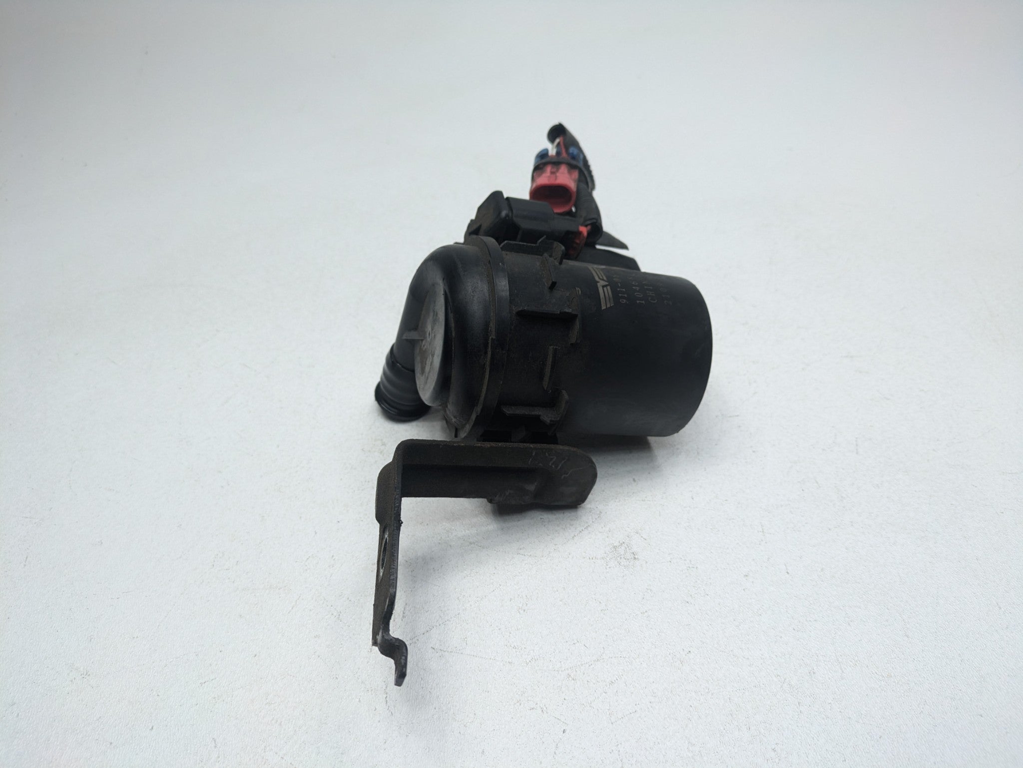 2010 - 2014 OEM CADILLAC ESCALADE ESV EVAPORATIVE EMISSIONS CANISTER VENT VALVE