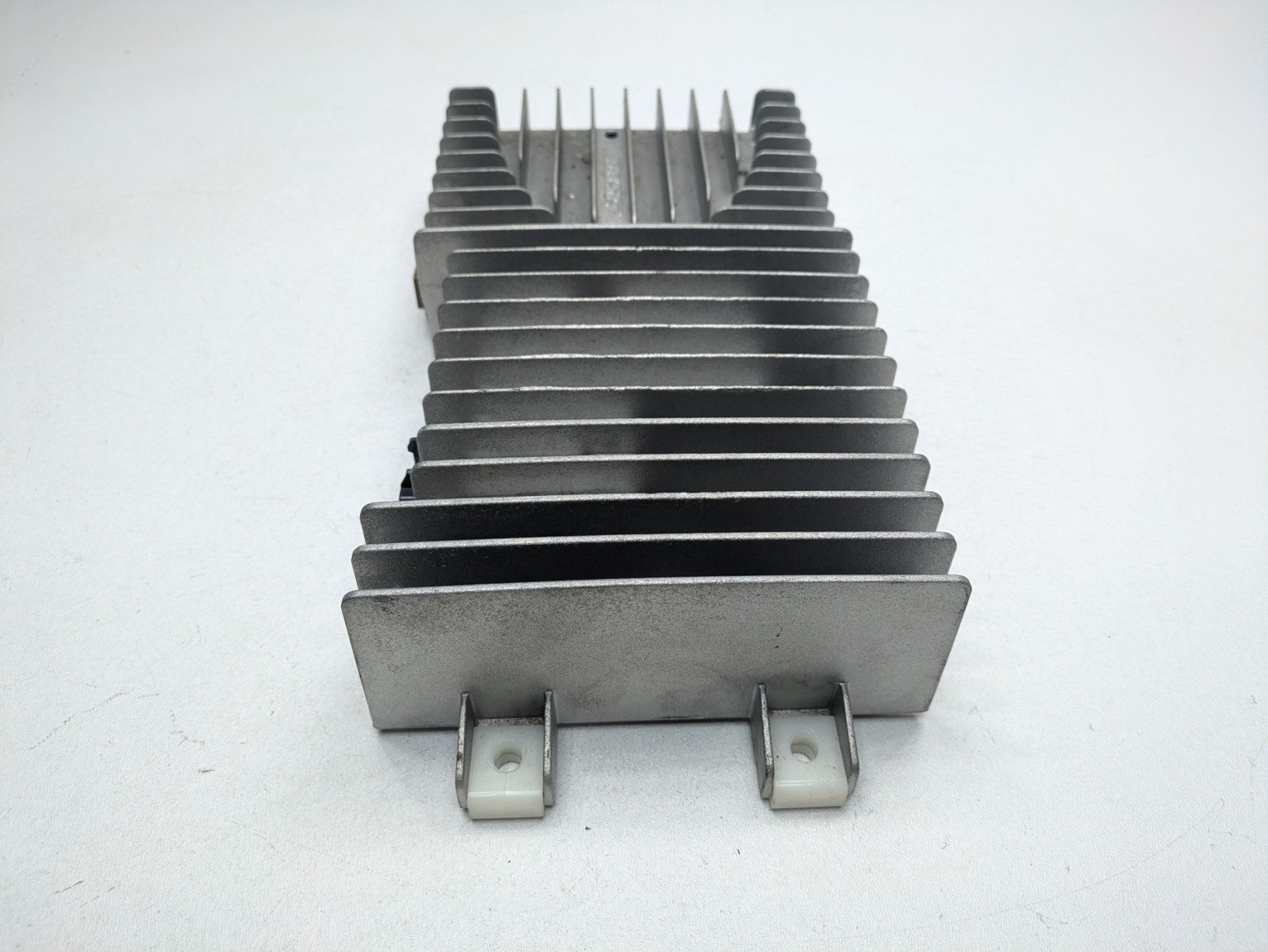 2010 - 2014 OEM CADILLAC ESCALADE ESV RADIO STEREO SYSTEM AMP AMPLIFIER BOSE