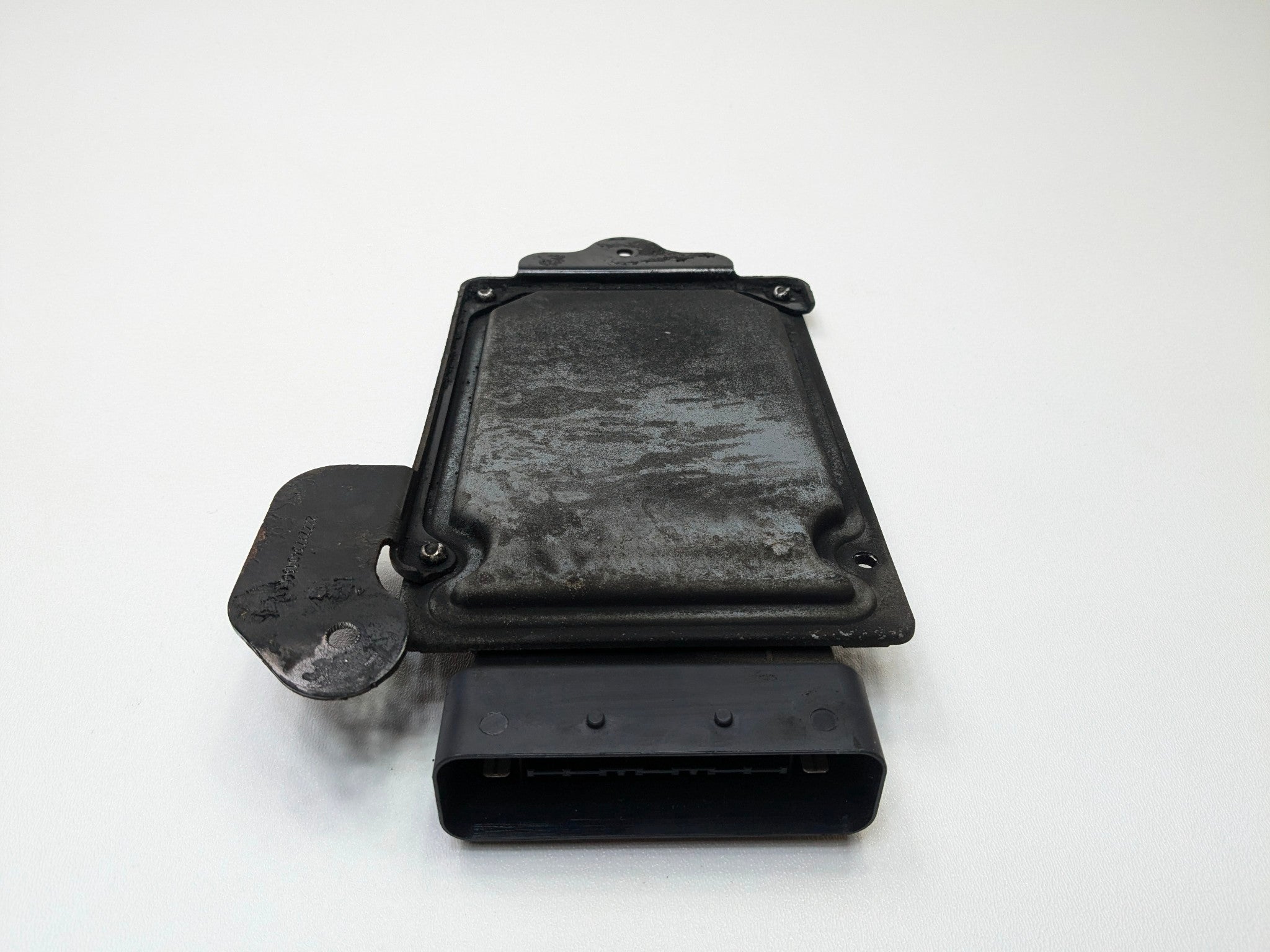 2010 - 2014 OEM CADILLAC ESCALADE ESV SUSPENSION CONTROL MODULE COMPUTER UNIT