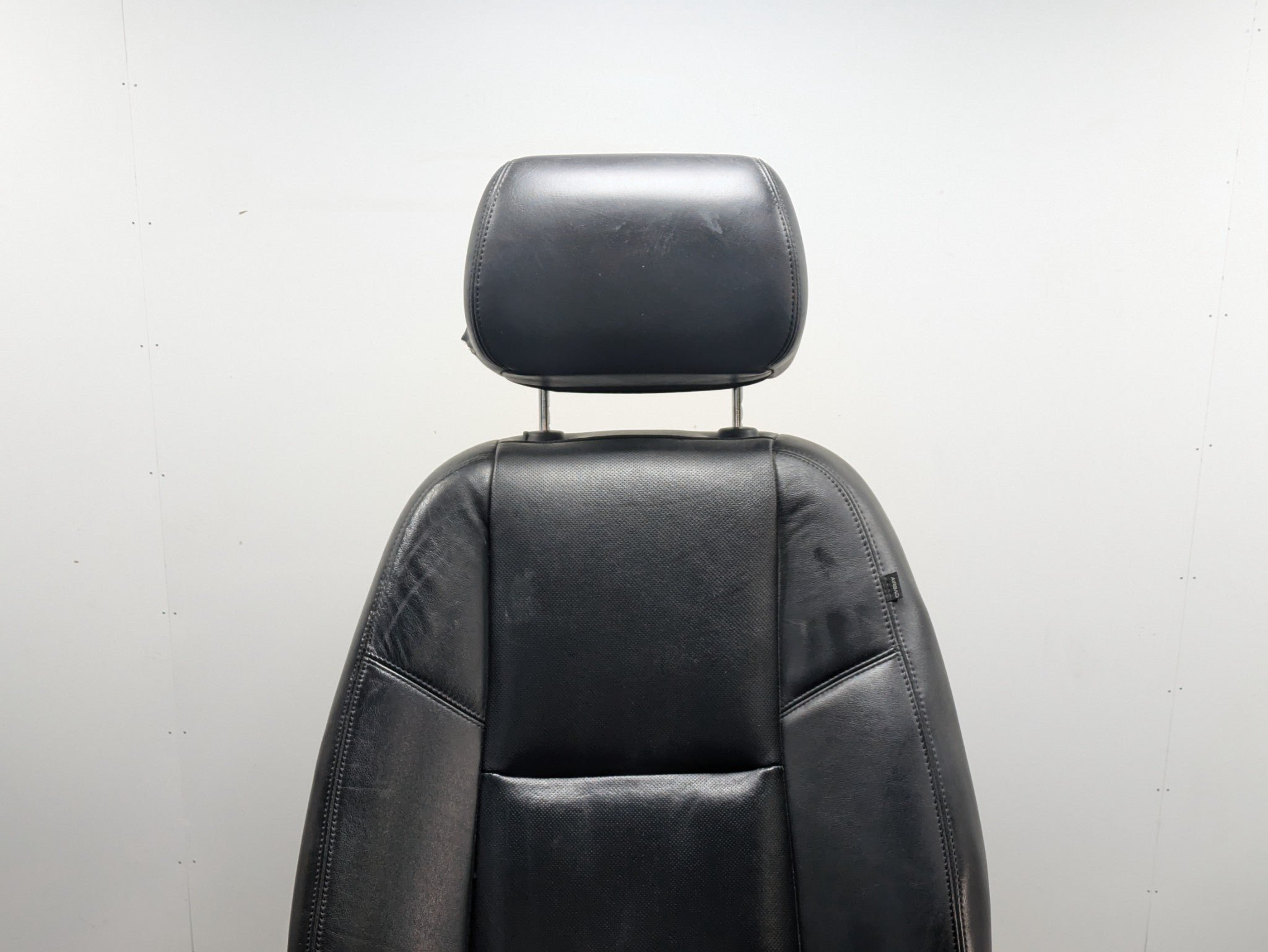 10 - 14 OEM CADILLAC ESCALADE ESV FRONT LEFT SIDE SEAT WITH HEADREST ASSEMBLY