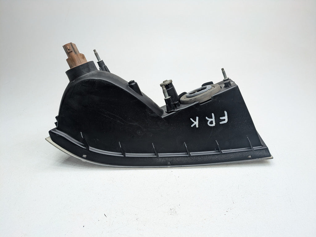 2010 - 2014 OEM CADILLAC ESCALADE ESV FRONT RIGHT SIDE FOG LIGHT ASSEMBLY