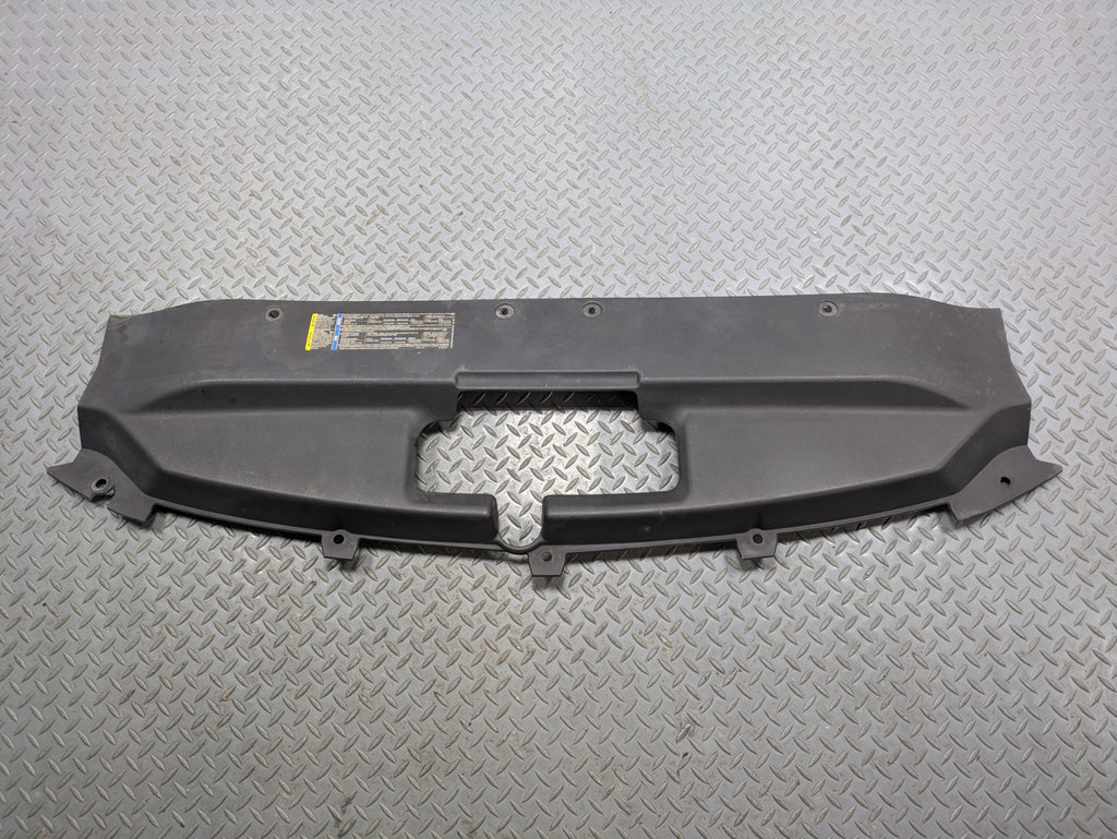 2010 - 2014 OEM CADILLAC ESCALADE ESV UPPER RADIATOR AIR BAFFLE PLASTIC COVER