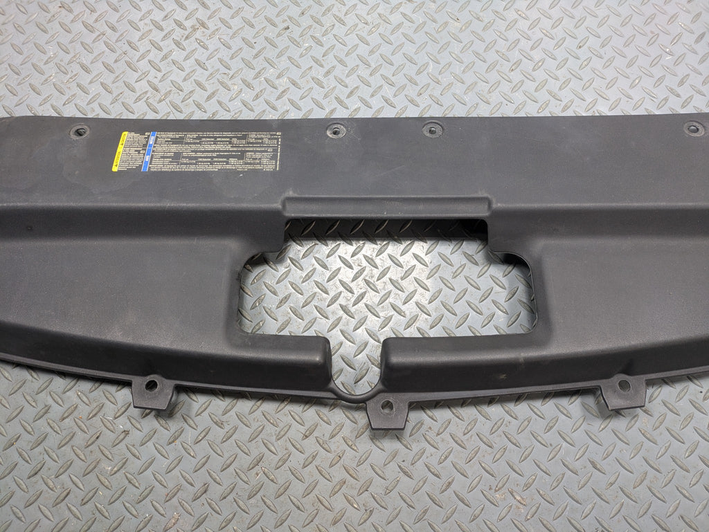2010 - 2014 OEM CADILLAC ESCALADE ESV UPPER RADIATOR AIR BAFFLE PLASTIC COVER