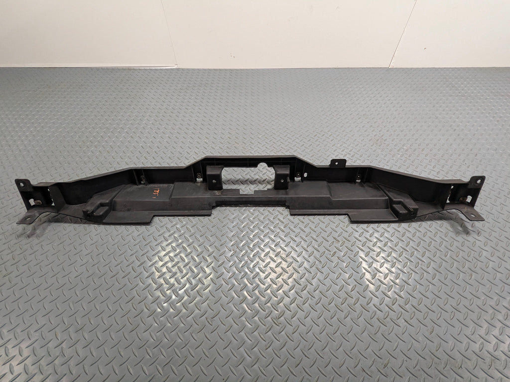 2010 - 2014 OEM CADILLAC ESCALADE ESV FRONT GRILLE UPPER BRACKET TRIM PANEL
