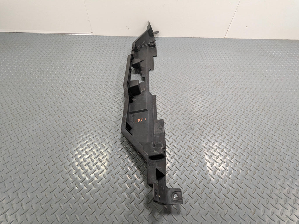 2010 - 2014 OEM CADILLAC ESCALADE ESV FRONT GRILLE UPPER BRACKET TRIM PANEL