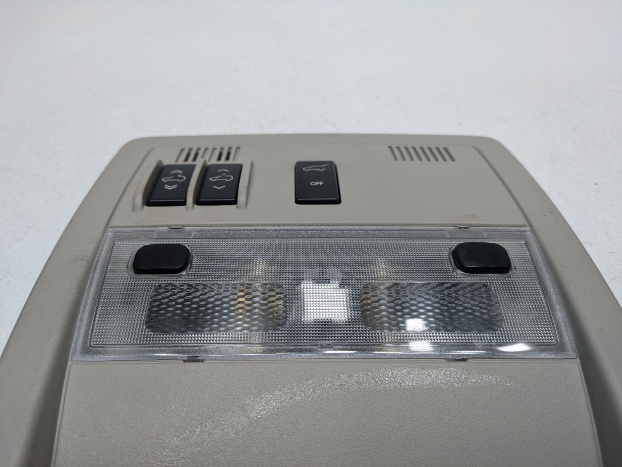 2010 - 2014 OEM CADILLAC ESCALADE ESV FRONT INTERIOR OVERHEAD DOME LIGHT