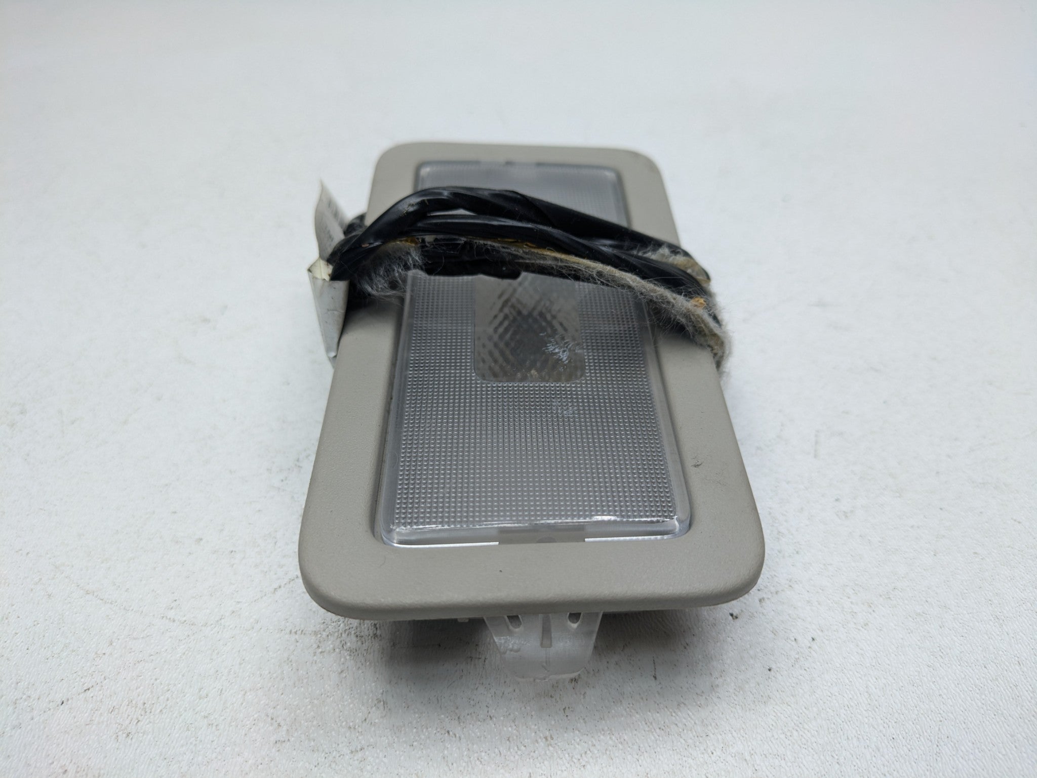 2010 - 2014 OEM CADILLAC ESCALADE ESV REAR TRUNK INTERIOR OVERHEAD DOME LIGHT