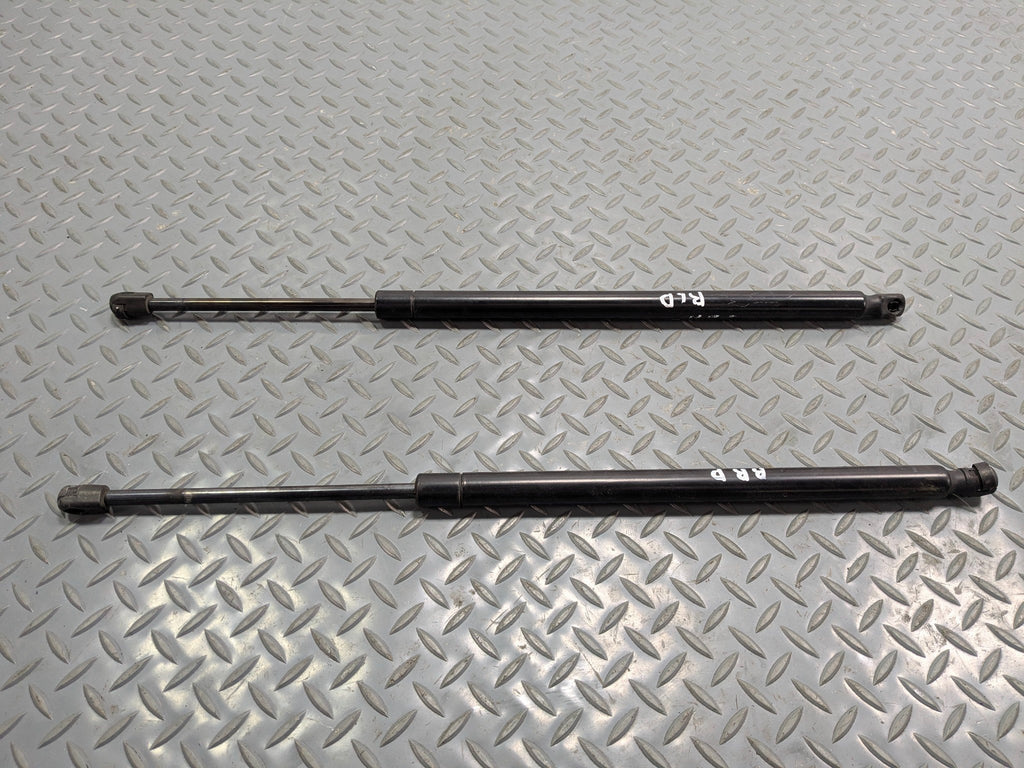 2010 - 2014 OEM CADILLAC ESCALADE ESV REAR LEFT AND RIGHT HATCH SUPPORT STRUTS