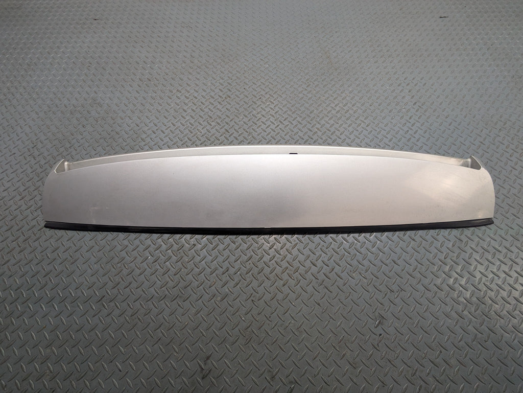 2010 - 2014 OEM CADILLAC ESCALADE ESV REAR LIFTGATE SPOILER PEARL WHITE