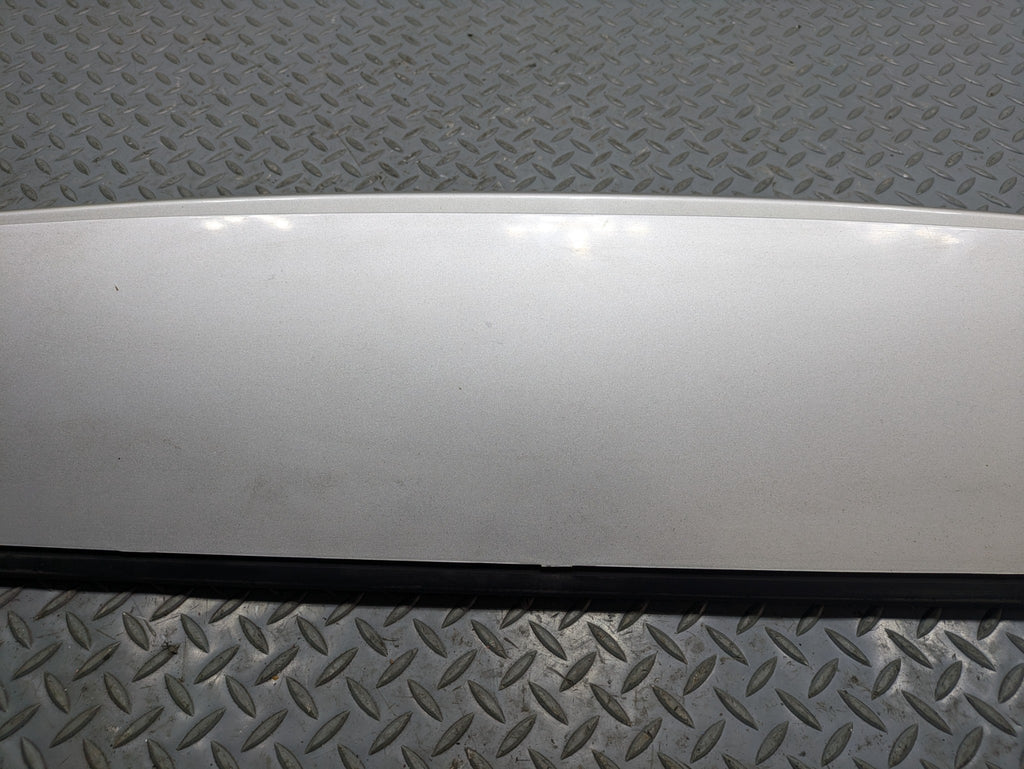 2010 - 2014 OEM CADILLAC ESCALADE ESV REAR LIFTGATE SPOILER PEARL WHITE