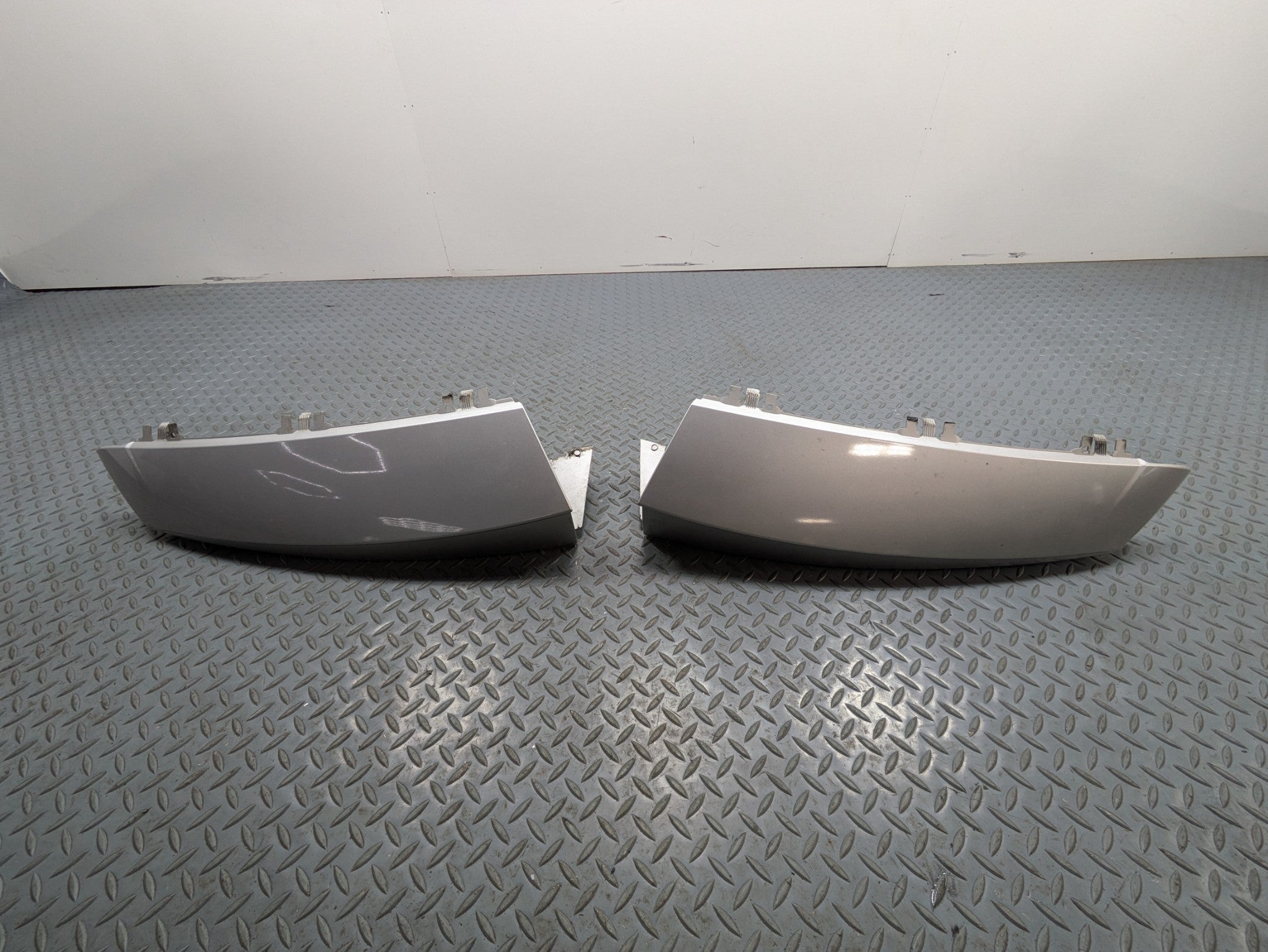 2010 - 2014 OEM CADILLAC ESCALADE ESV REAR QUARTER PANEL UPPER D PILLAR TRIM SET