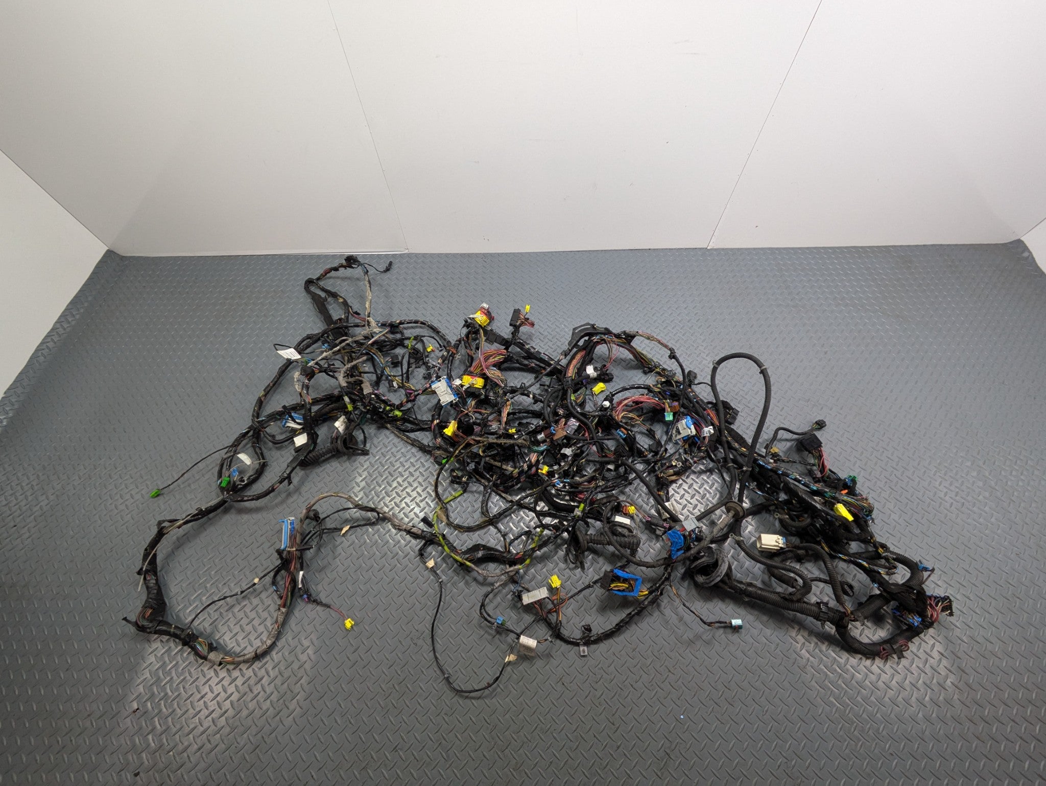 10 - 14 OEM CADILLAC ESCALADE ESV INTERIOR BODY WIRE HARNESS CABLE AND CONNECTOR