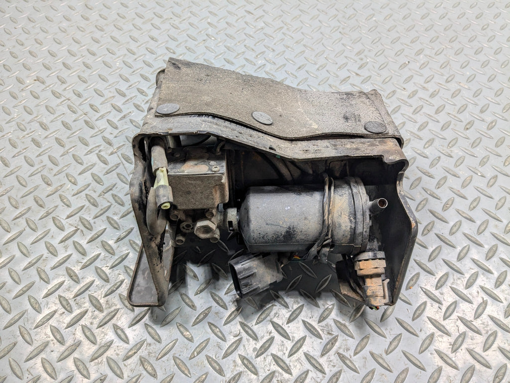 2010 - 2014 OEM CADILLAC ESCALADE ESV AIR SUSPENSION COMPRESSOR PUMP ASSEMBLY