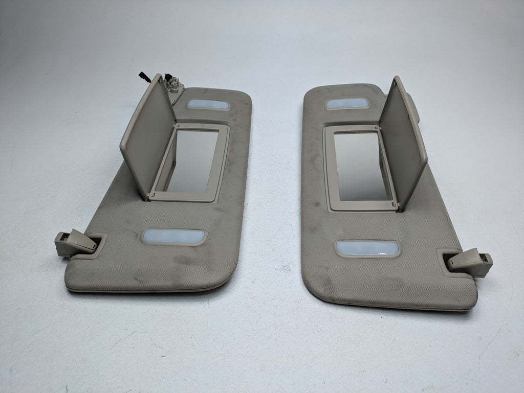 2010 - 2014 OEM CADILLAC ESCALADE ESV FRONT SUN VISOR WITH MIRROR LIGHT SET