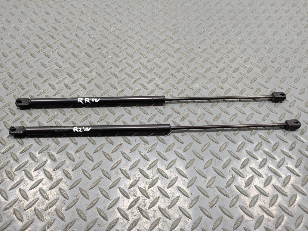 2010 - 2014 OEM CADILLAC ESCALADE ESV REAR LEFT AND RIGHT HATCH GLASS SUPPORT