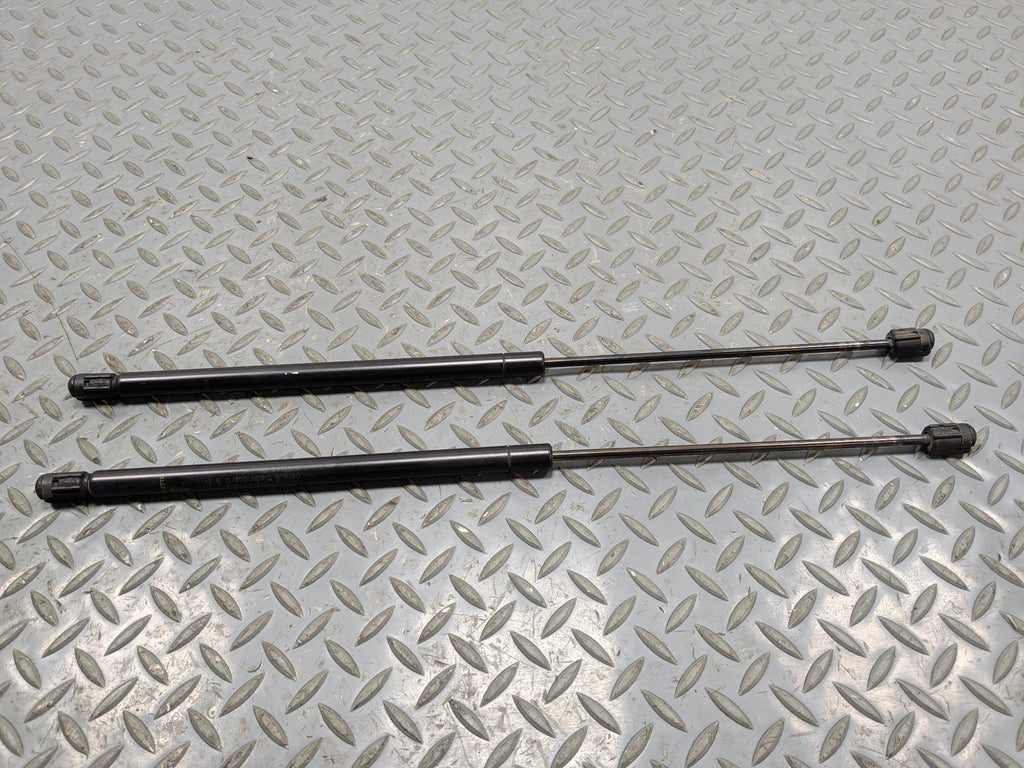 2010 - 2014 OEM CADILLAC ESCALADE ESV REAR LEFT AND RIGHT HATCH GLASS SUPPORT