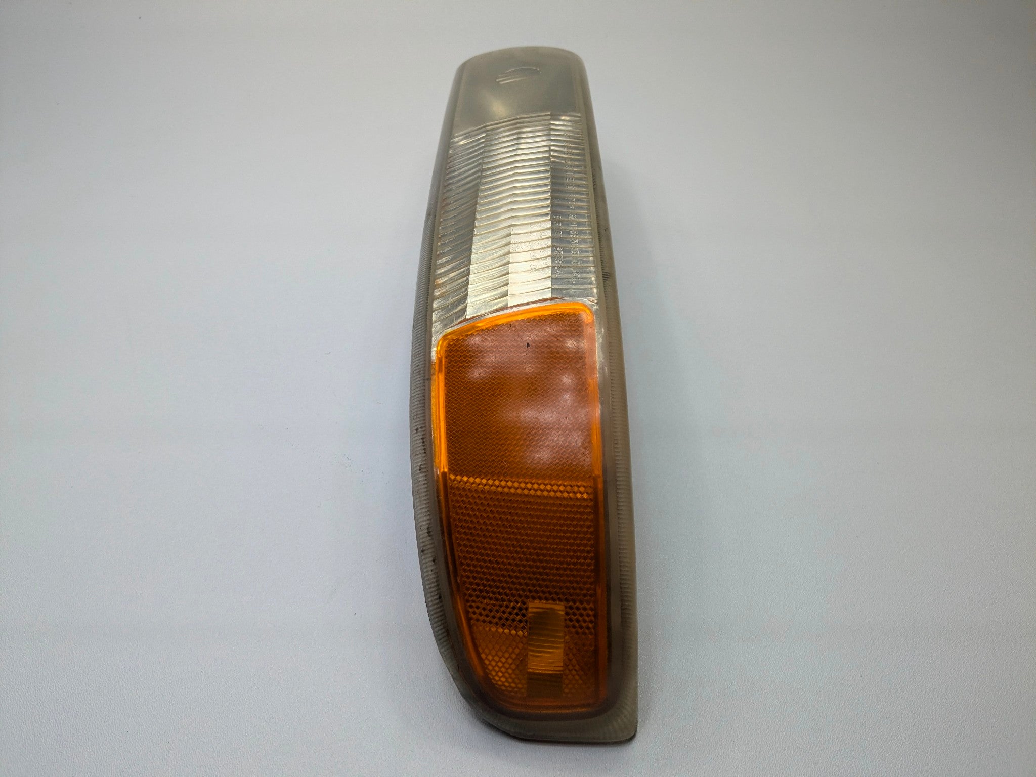 03 - 06 OEM CHEVROLET TAHOE FRONT LEFT TURN SIGNAL FOG LIGHT LAMP  ASSEMBLY