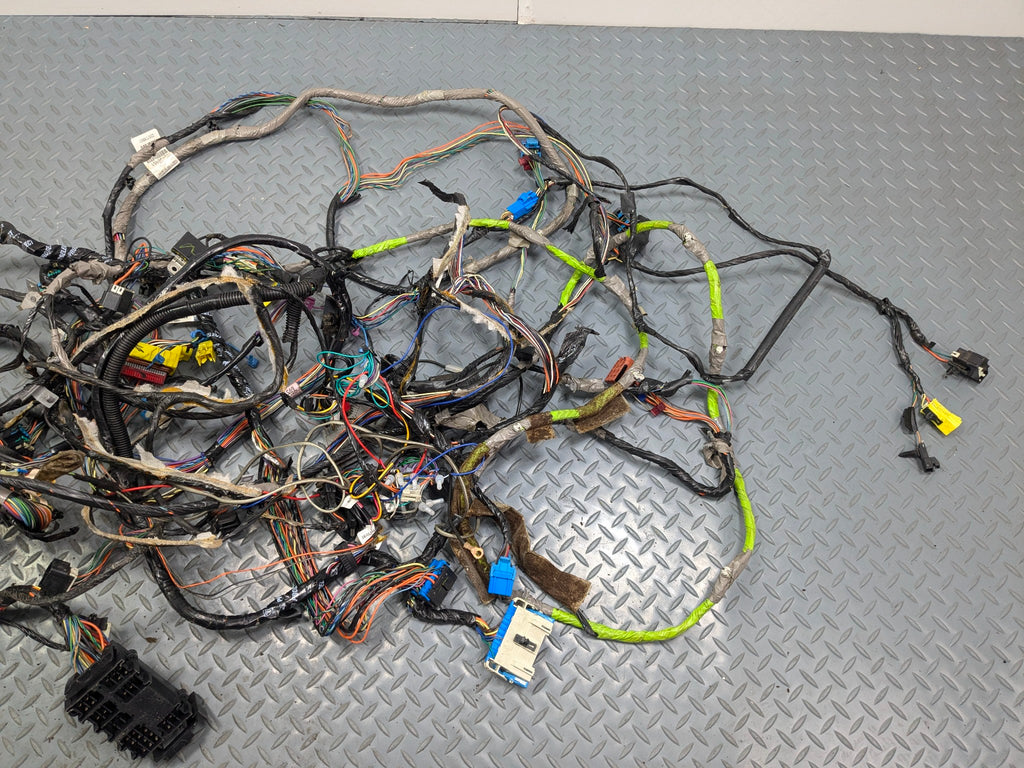 03 -06 OEM CHEVROLET TAHOE INTERIOR BODY WIRE WIRING HARNESS CABLE AND CONNECTOR