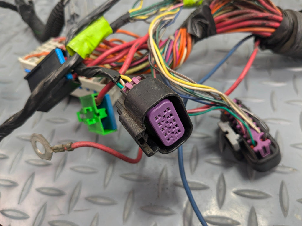 03 -06 OEM CHEVROLET TAHOE INTERIOR BODY WIRE WIRING HARNESS CABLE AND CONNECTOR