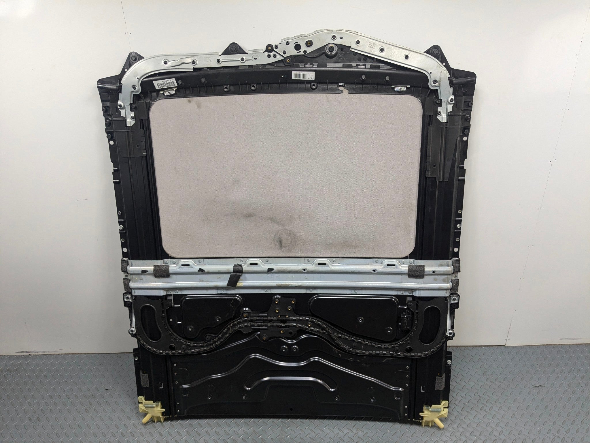 08 - 12 OEM BMW 750LI SUN ROOF MOON ROOF GLASS WITH BRACKET FRAME PANEL ASSEMBLY