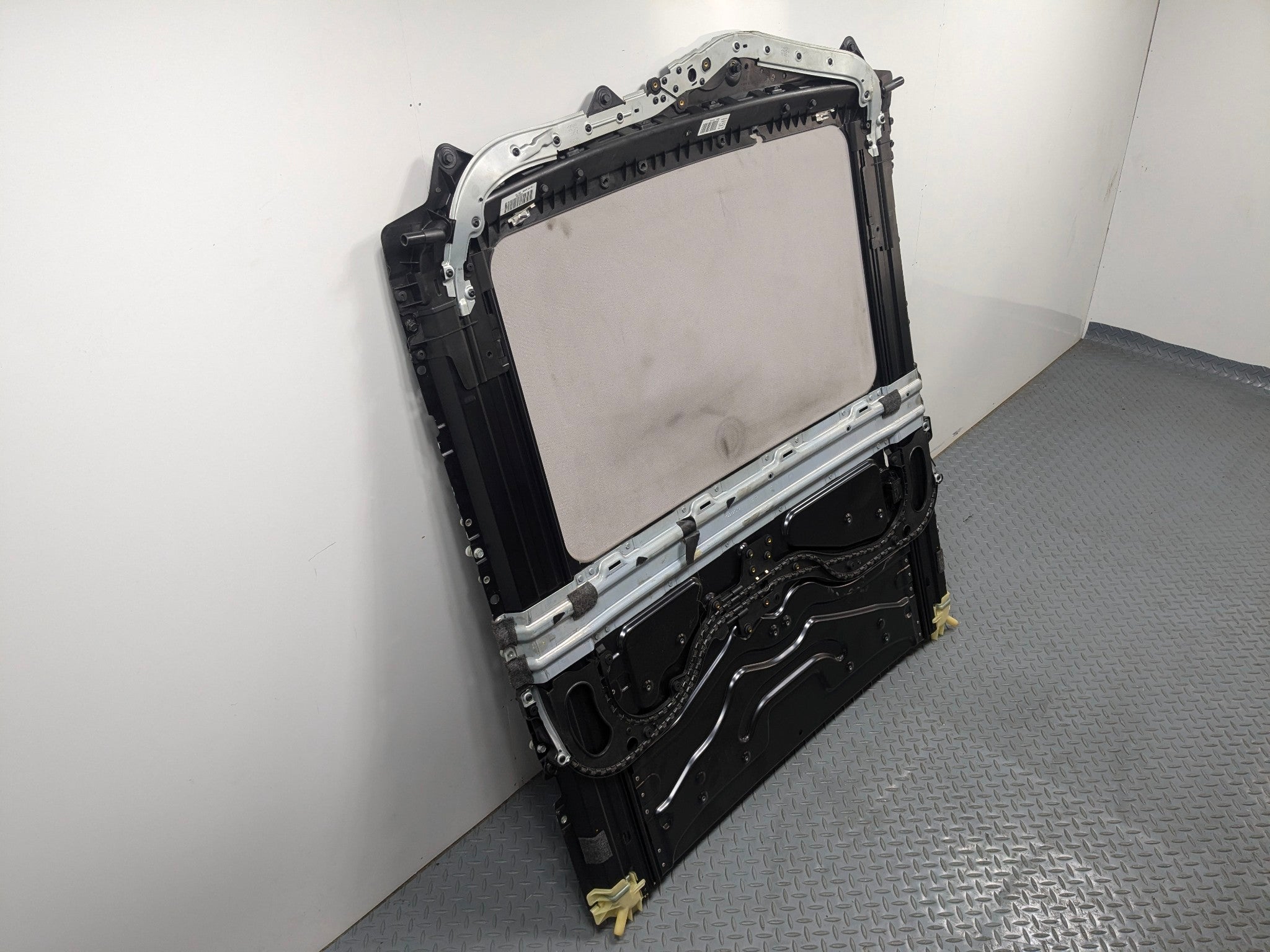 08 - 12 OEM BMW 750LI SUN ROOF MOON ROOF GLASS WITH BRACKET FRAME PANEL ASSEMBLY