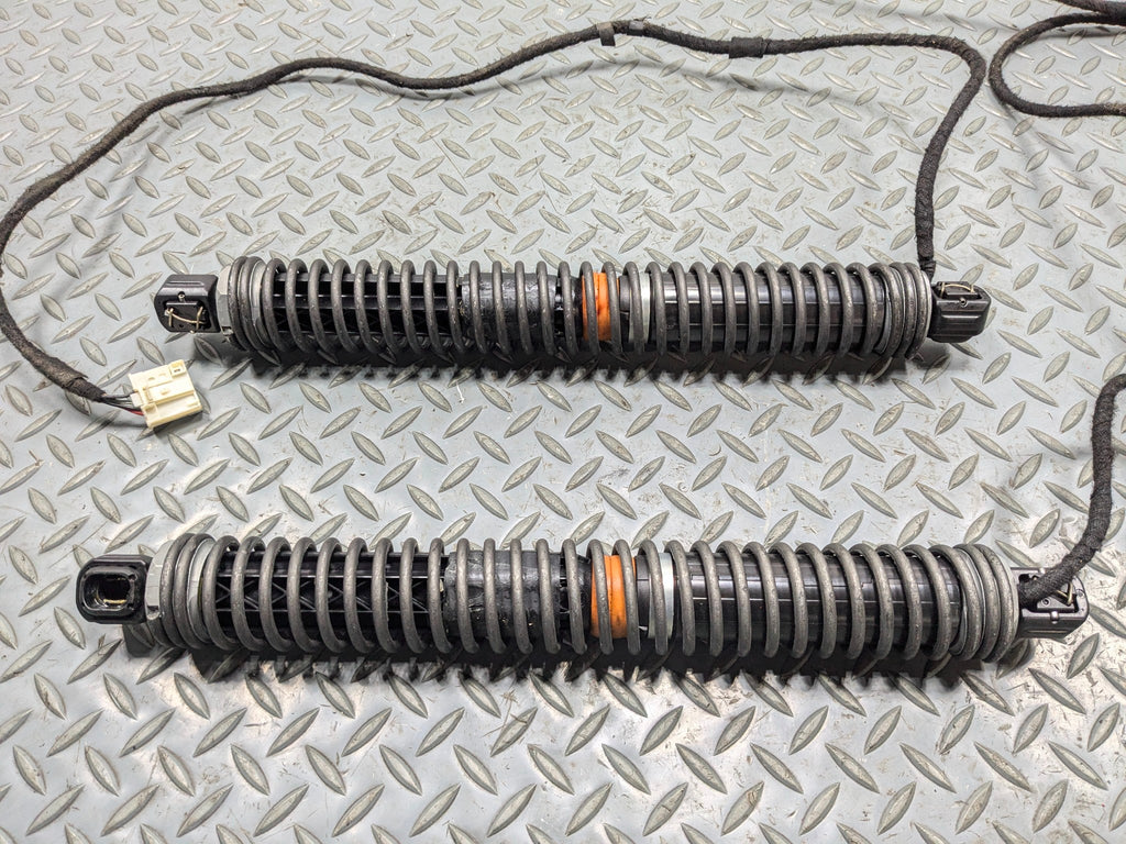 08 - 12 OEM BMW 750LI REAR LEFT AND RIGHT TAILGATE SHOCK STRUT ABSORBER SET