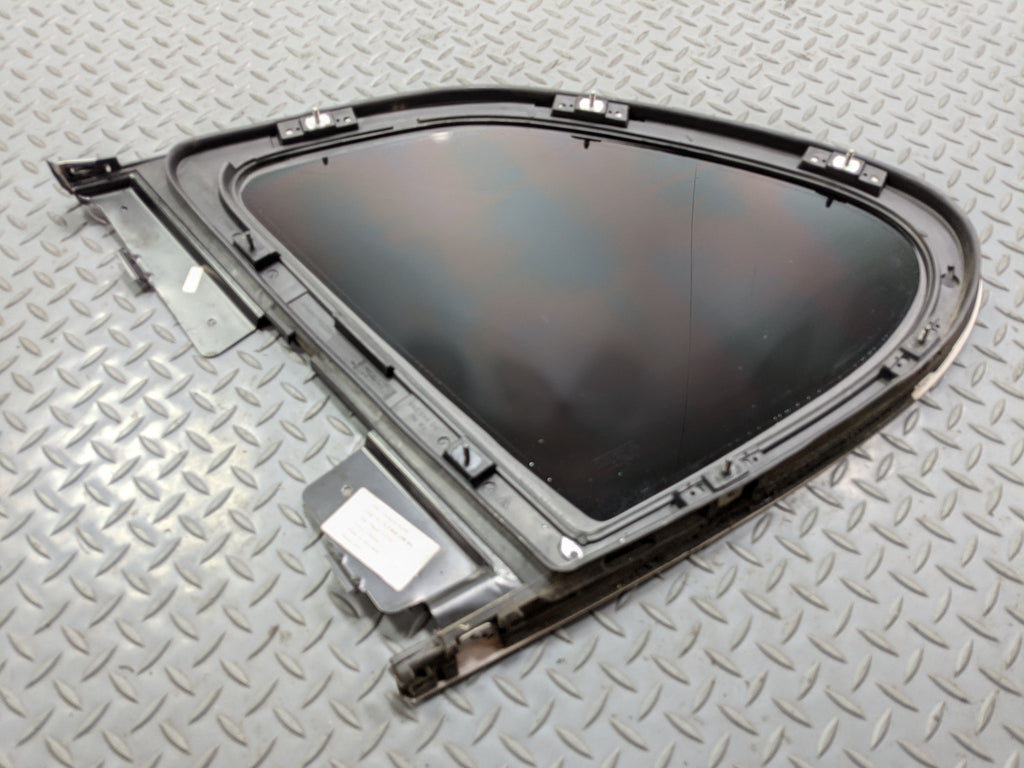 2008 - 2010 OEM PORSCHE CAYENNE REAR RIGHT PASSENGER SIDE QUARTER WINDOW GLASS