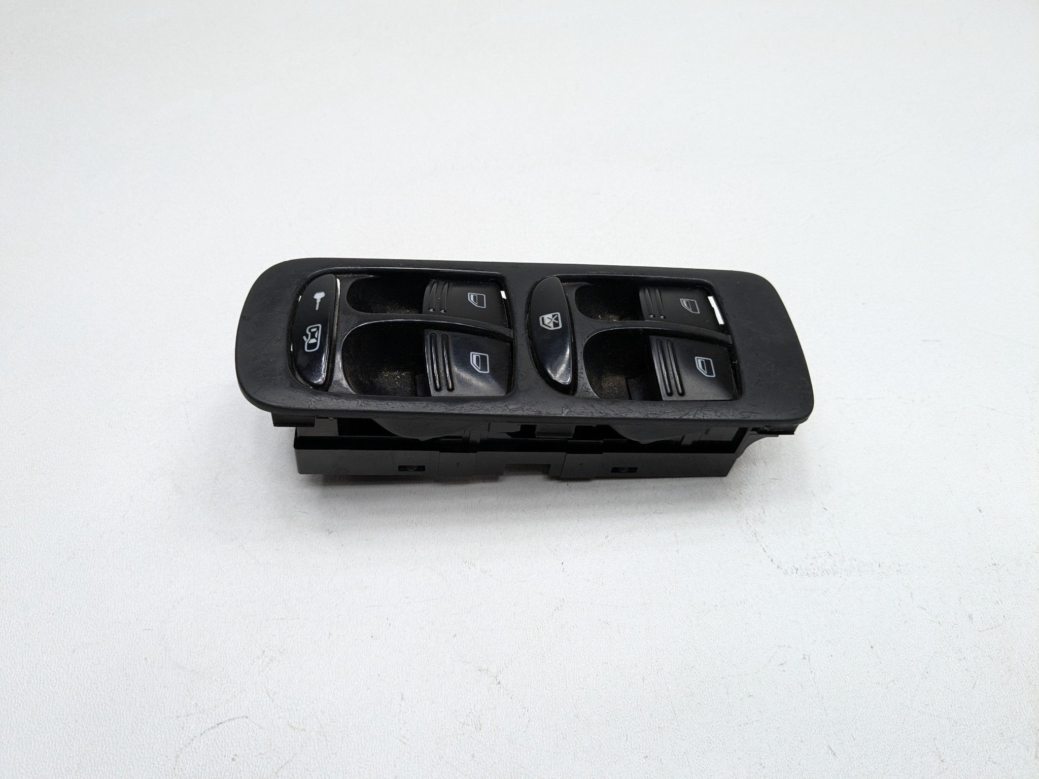 2008 - 2010 OEM PORSCHE CAYENNE FRONT LEFT DRIVER SIDE DOOR SWITCH ASSEMBLY