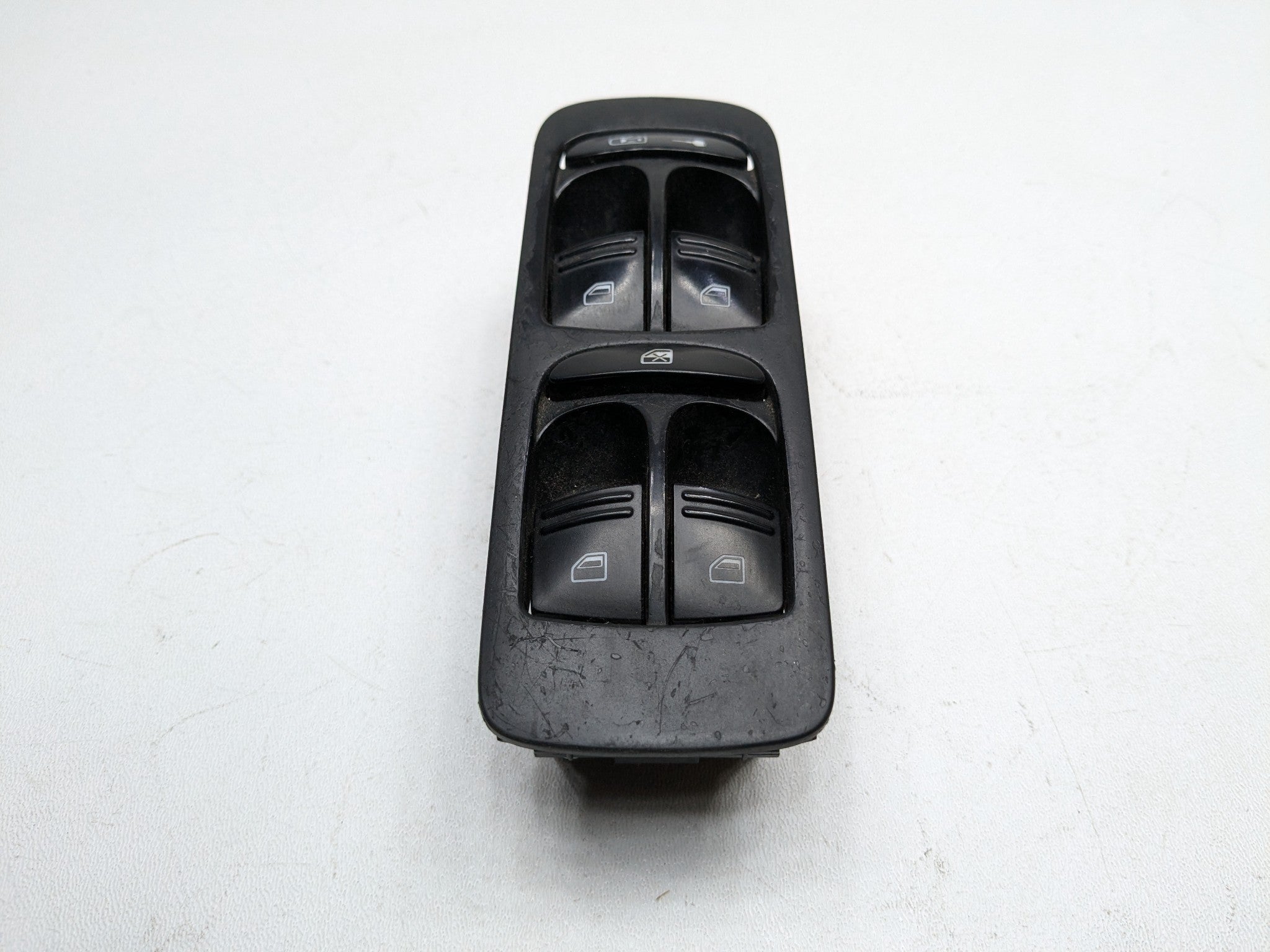 2008 - 2010 OEM PORSCHE CAYENNE FRONT LEFT DRIVER SIDE DOOR SWITCH ASSEMBLY